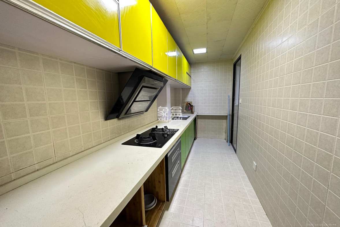 保利麓谷林语D区 3室2厅2卫 2400.0元/月 保利麓谷林语D区 3室2厅2卫 2400.0元/月室内图