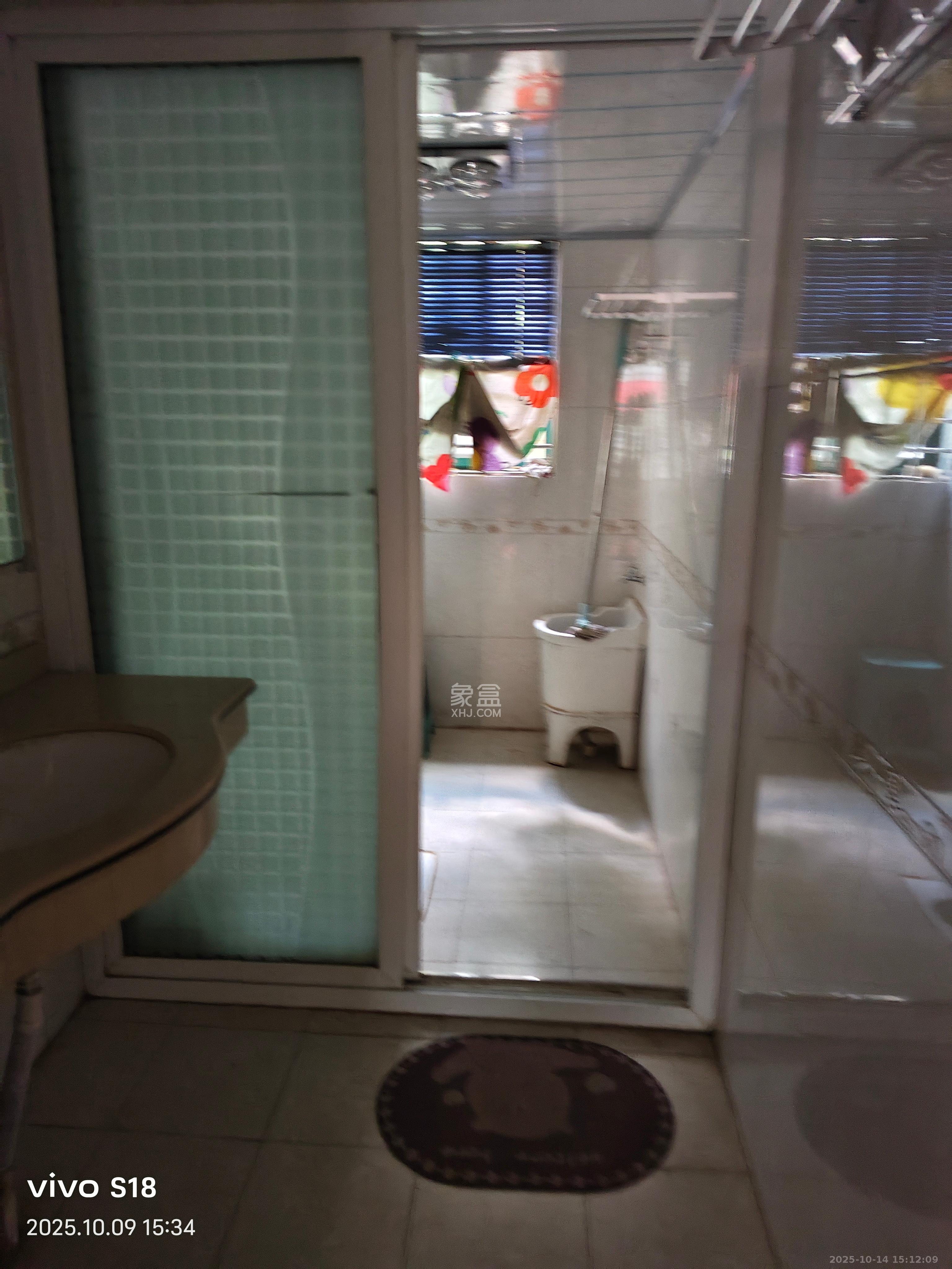 富景园 3室2厅1卫 2600.0元/月 富景园 3室2厅1卫 2600.0元/月室内图