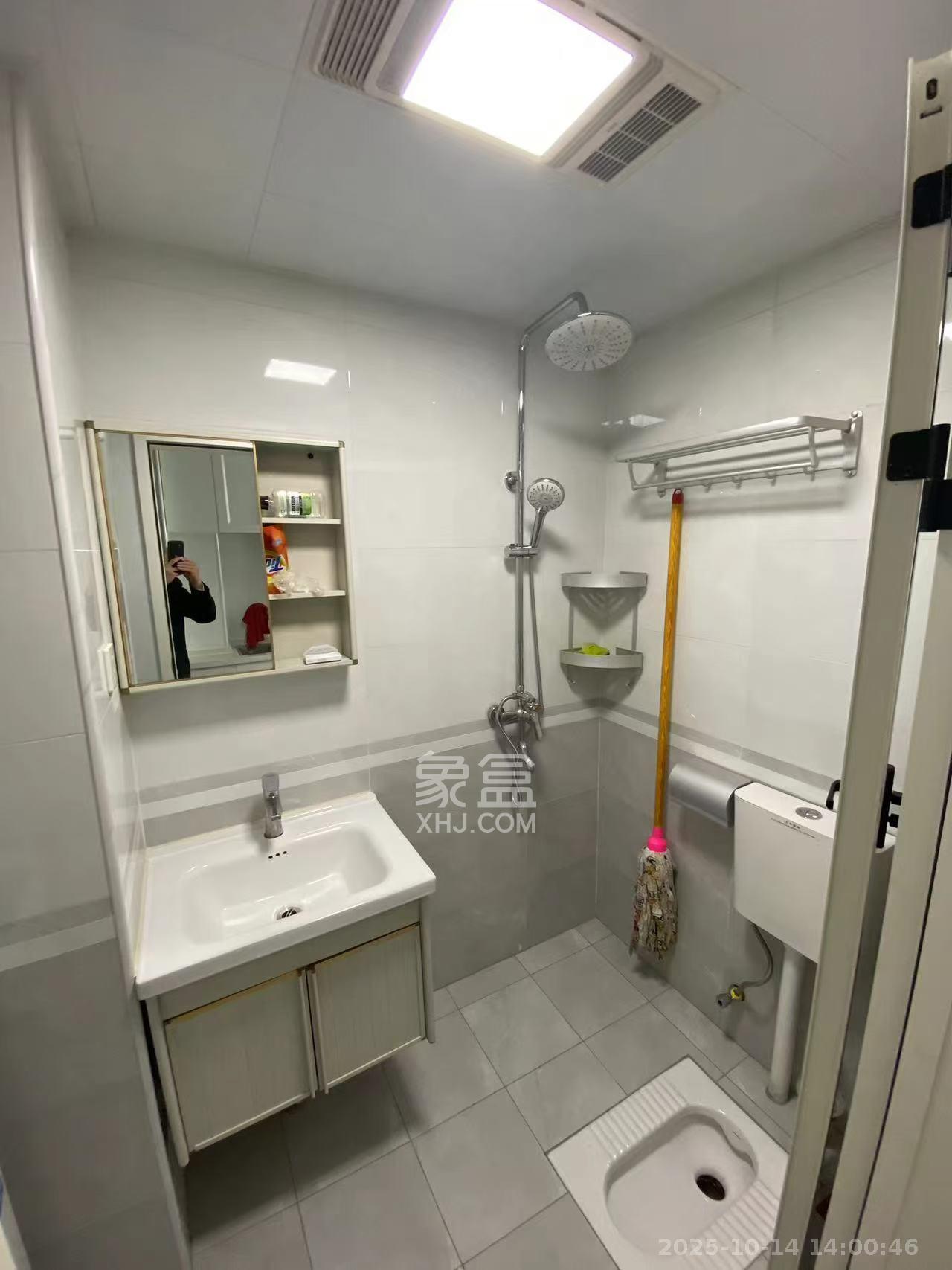 龙湖湘江星座（祺鑫星座公寓）  1室1厅1卫    1600.0元/月室内图