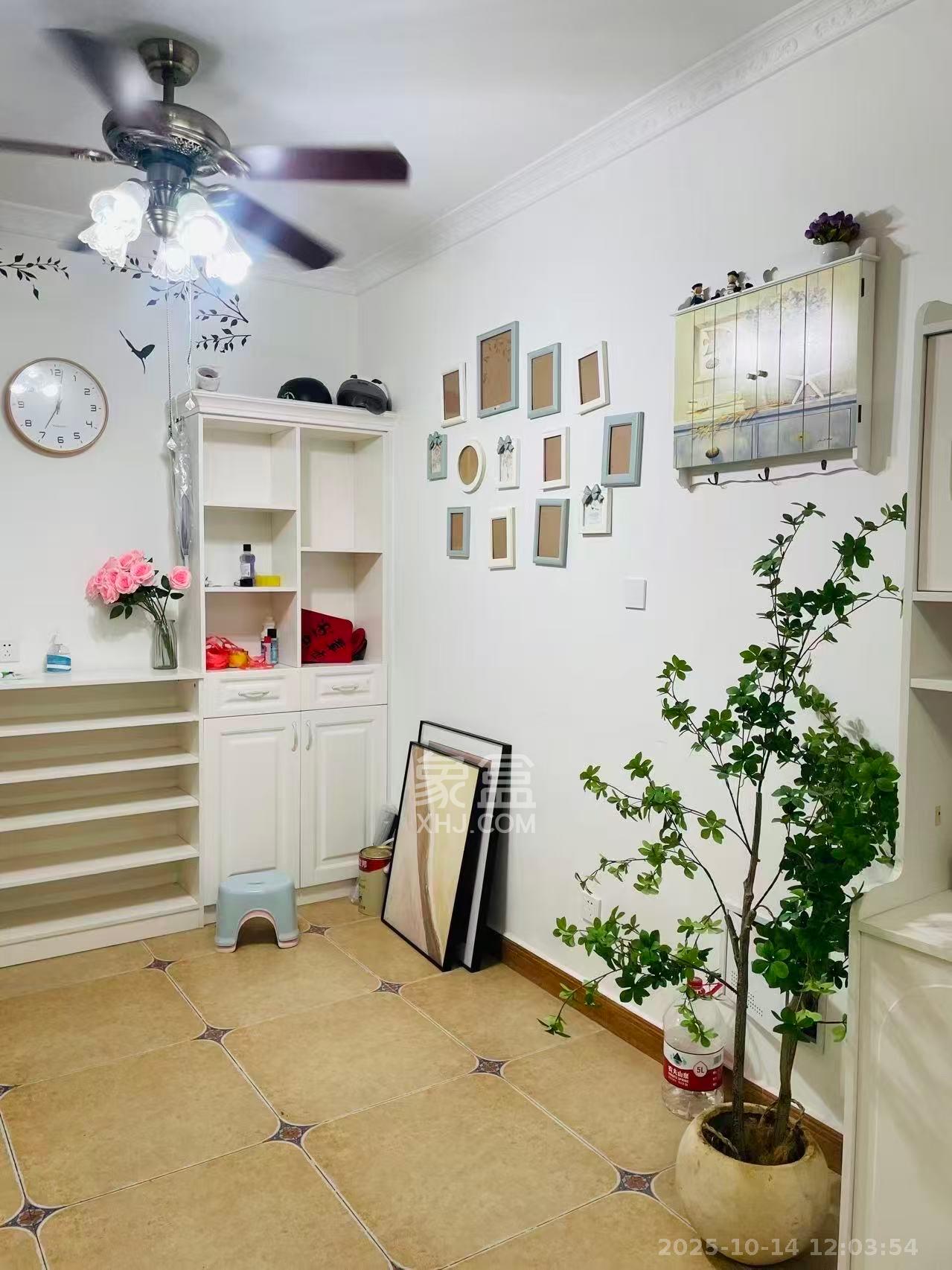 奥克斯缔壹城  3室2厅1卫    2300.0元/月室内图