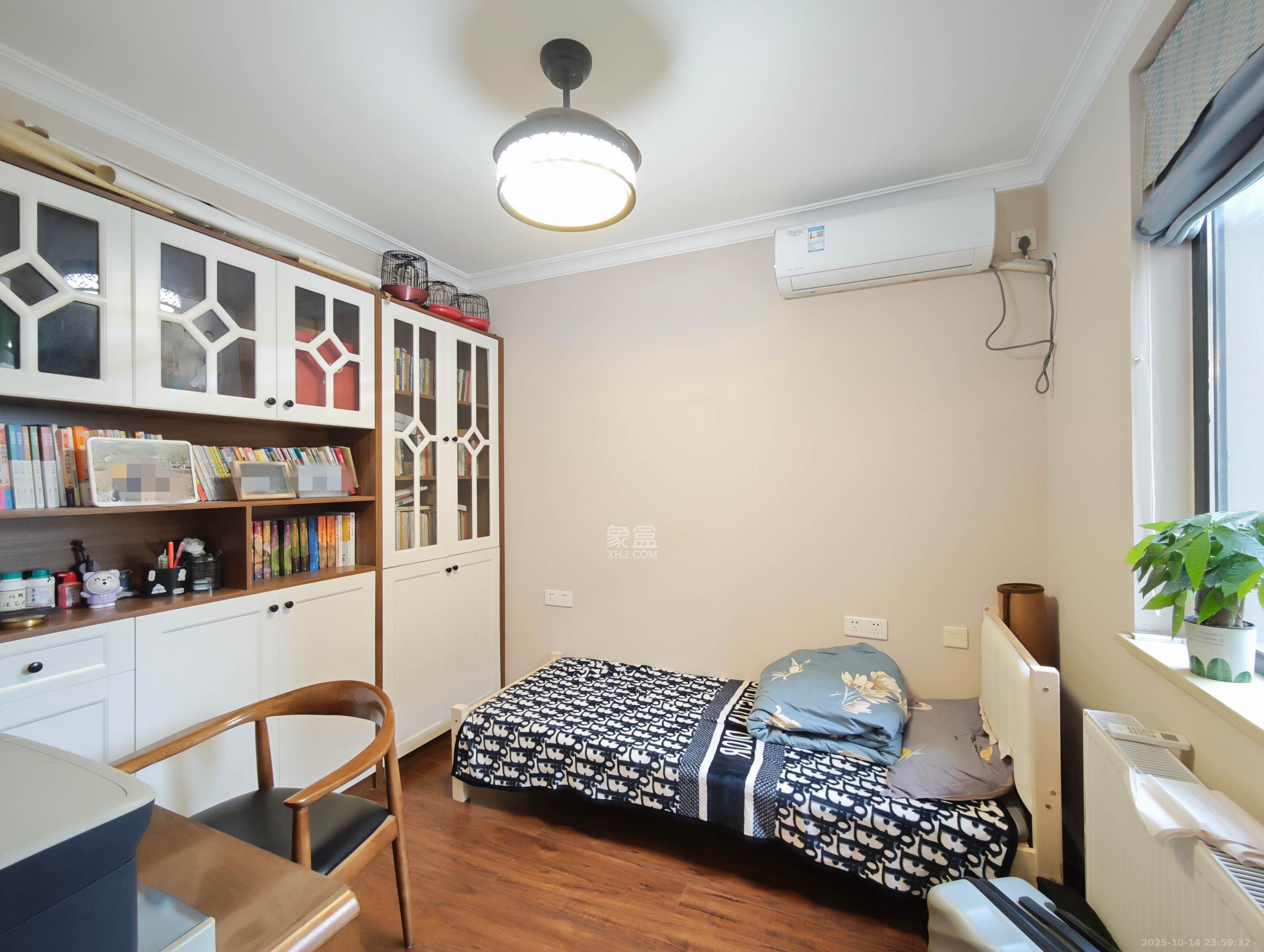 万科魅力之城观澜里 4室2厅2卫 175.0万 万科魅力之城观澜里 4室2厅2卫 175.0万其他