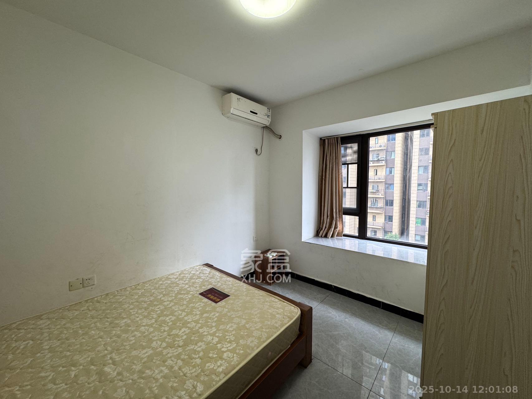 保利东郡  3室2厅1卫    1500.0元/月 保利东郡  3室2厅1卫    1500.0元/月室内图