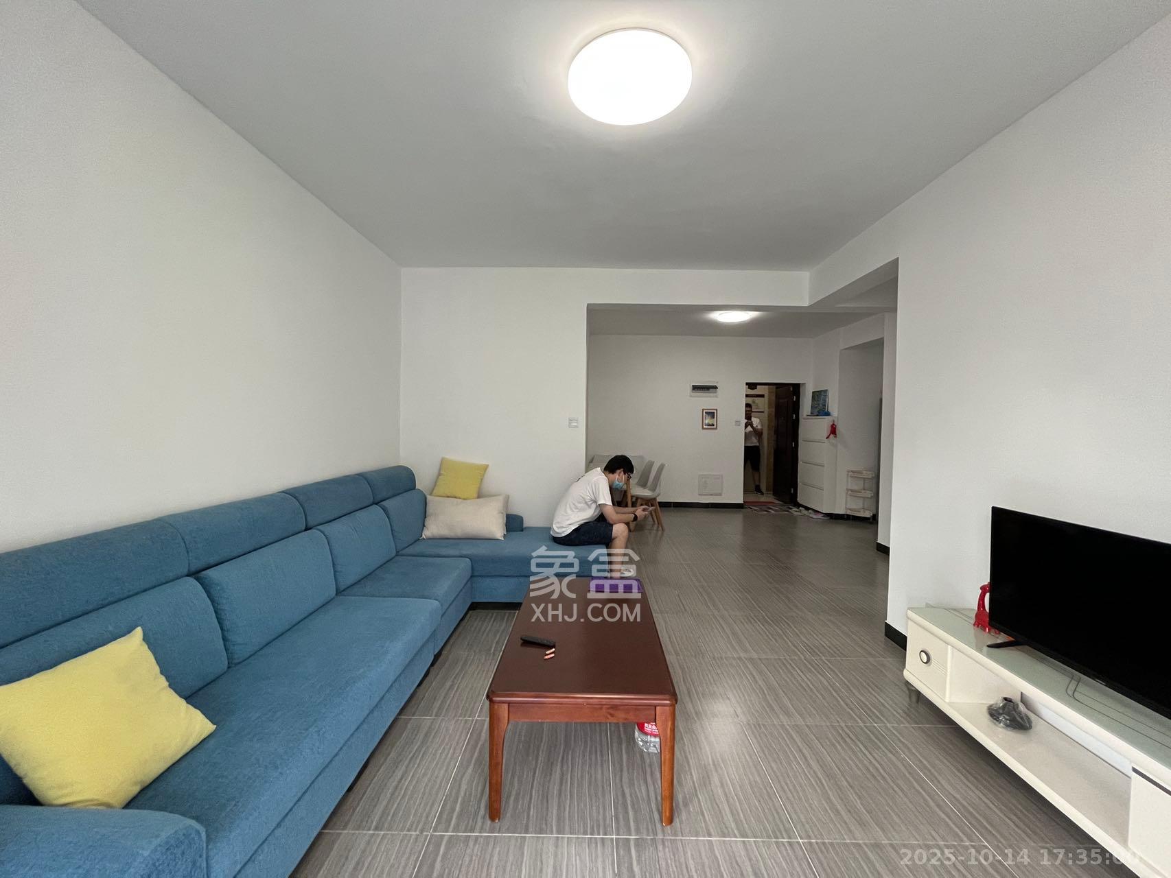 兴汝金城  1室0厅0卫    2200.0元/月 兴汝金城  1室0厅0卫    2200.0元/月室内图