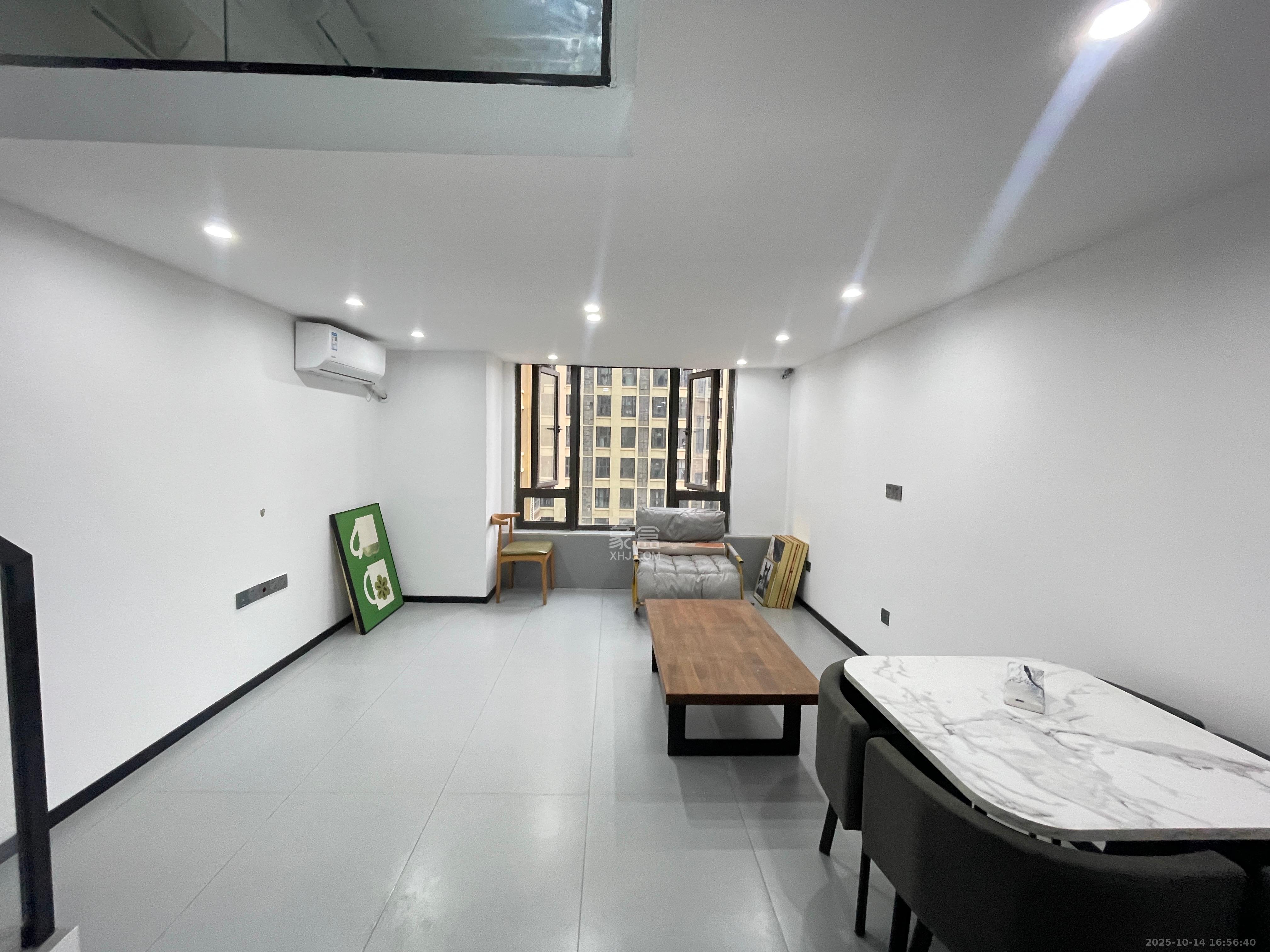 世茂璀璨天城公寓  1室0厅0卫    2400.0元/月室内图