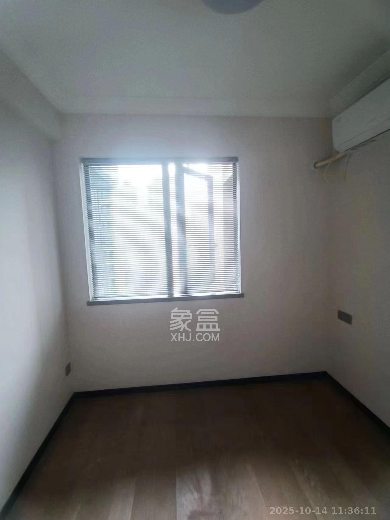 中海阅溪府  4室2厅2卫    4000.0元/月 中海阅溪府  4室2厅2卫    4000.0元/月室内图