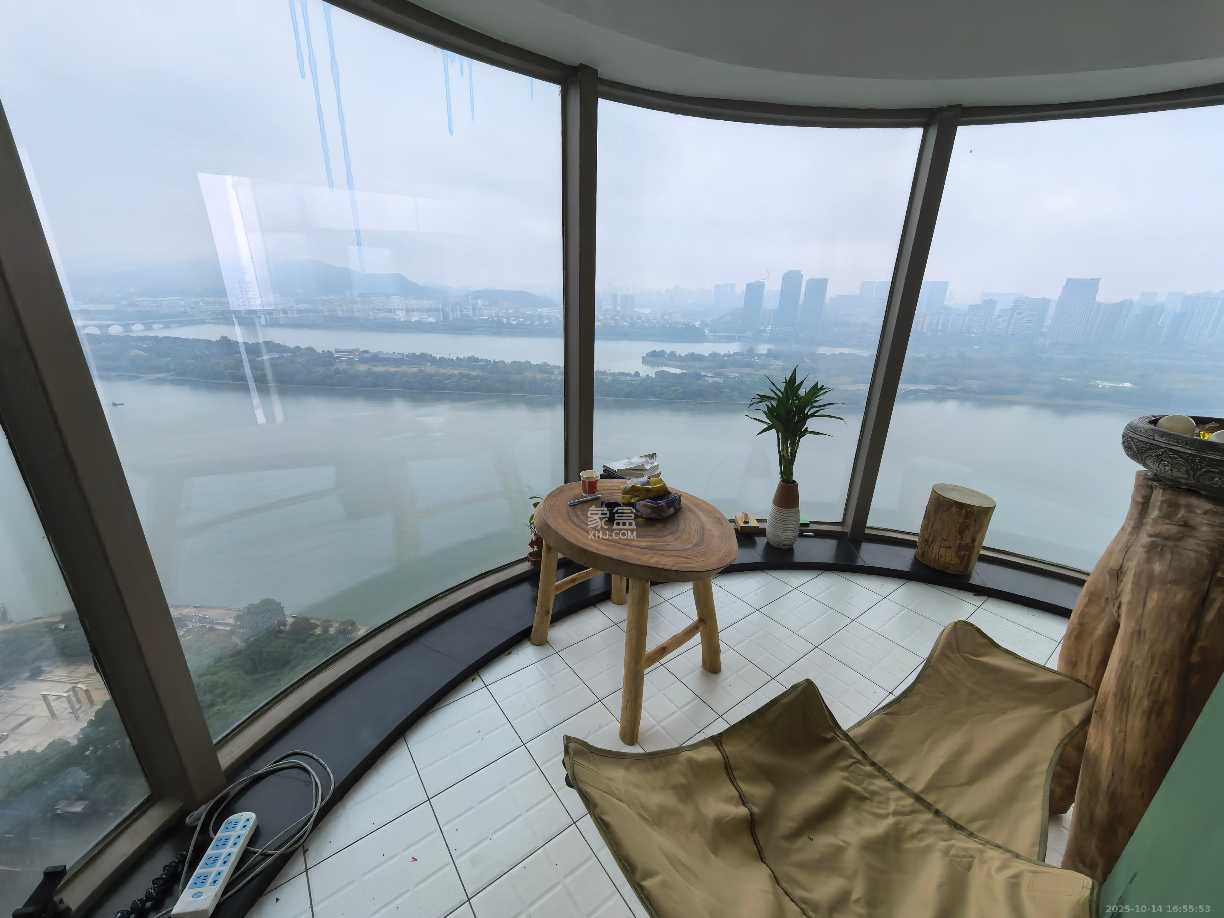 潮宗御苑 3室2厅1卫 6200.0元/月 潮宗御苑 3室2厅1卫 6200.0元/月室内图