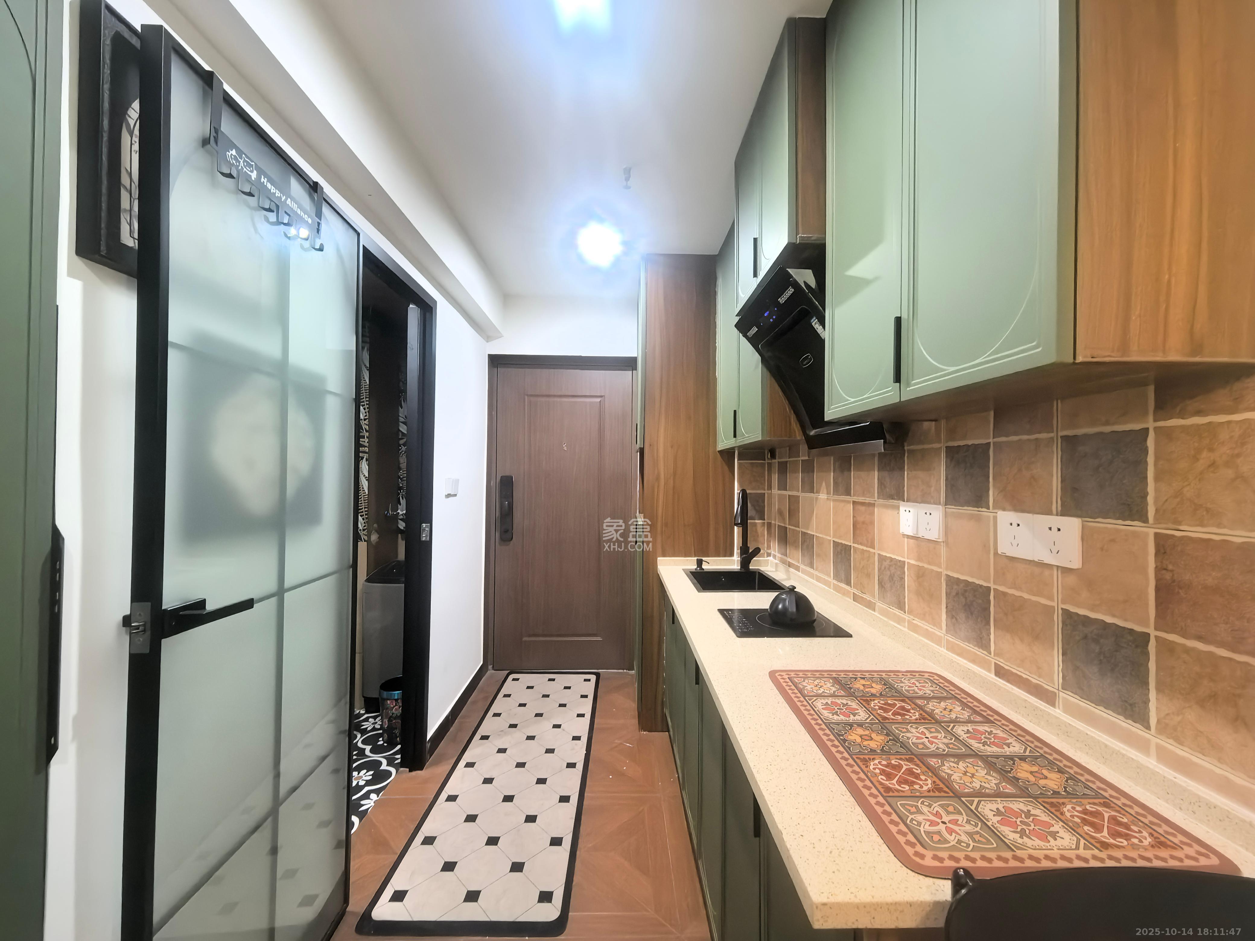 保利香槟国际  1室1厅1卫    1100.0元/月 保利香槟国际  1室1厅1卫    1100.0元/月室内图