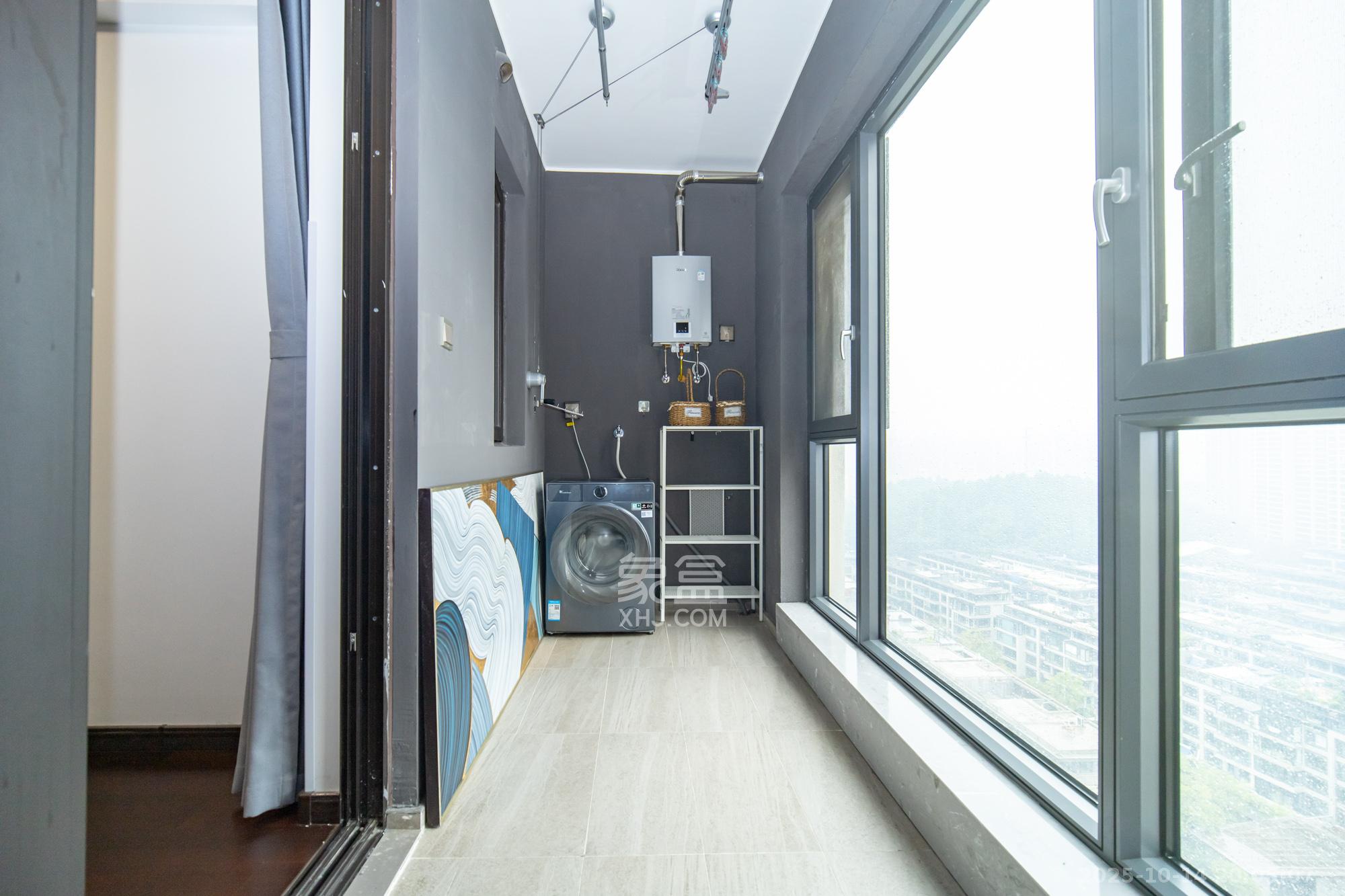 东原麓印长江E区  4室2厅2卫    158.0万 东原麓印长江E区  4室2厅2卫    158.0万阳台