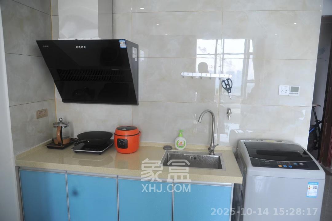 公园9号大都会 1室1厅1卫 2600.0元/月 公园9号大都会 1室1厅1卫 2600.0元/月室内图