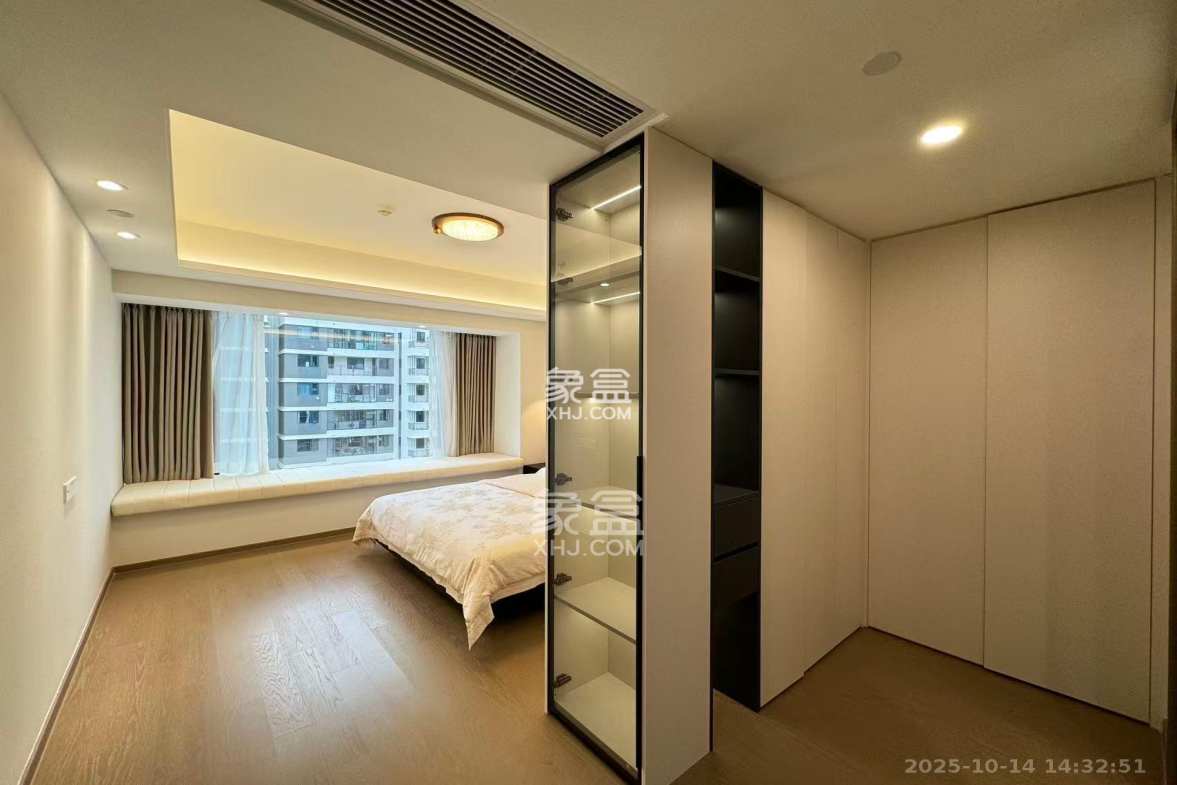 滨江府1913 4室2厅3卫 16000.0元/月 滨江府1913 4室2厅3卫 16000.0元/月室内图