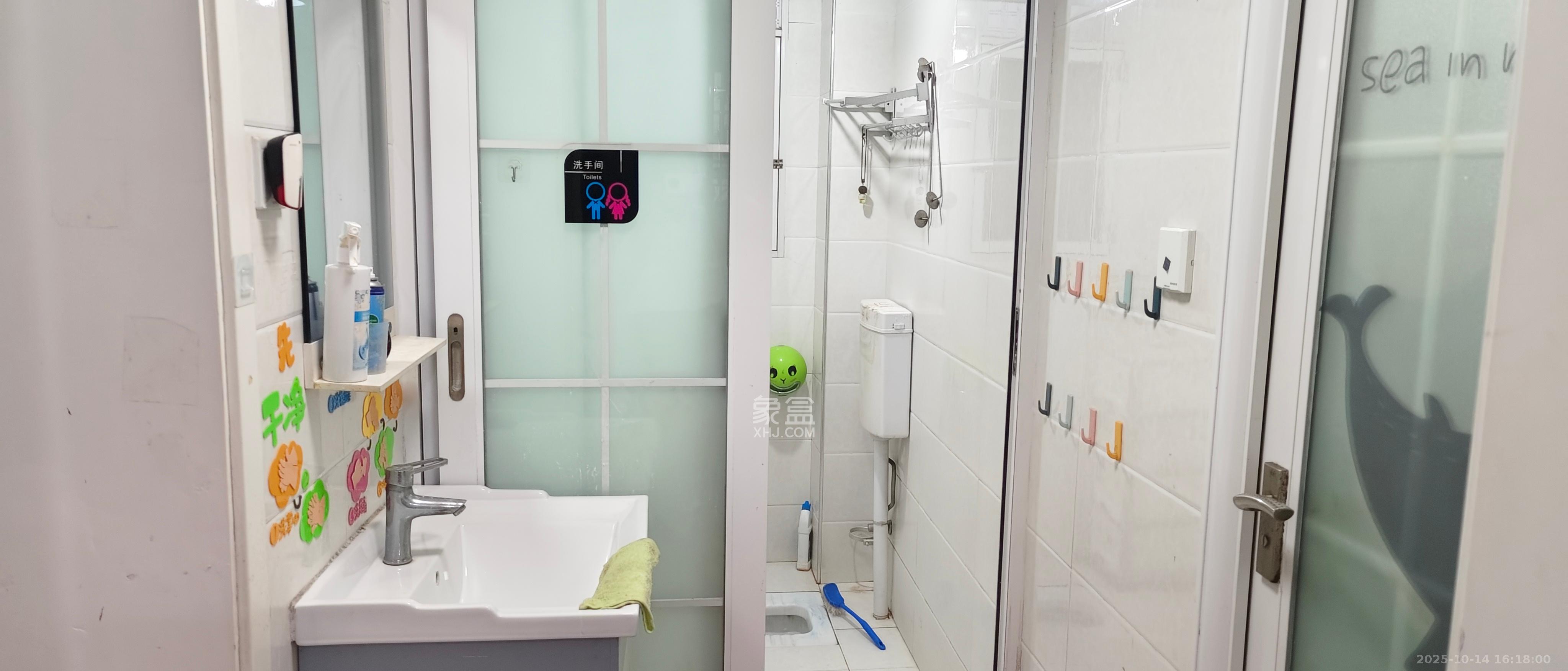 静宜园小区  3室2厅1卫    2400.0元/月 静宜园小区  3室2厅1卫    2400.0元/月室内图