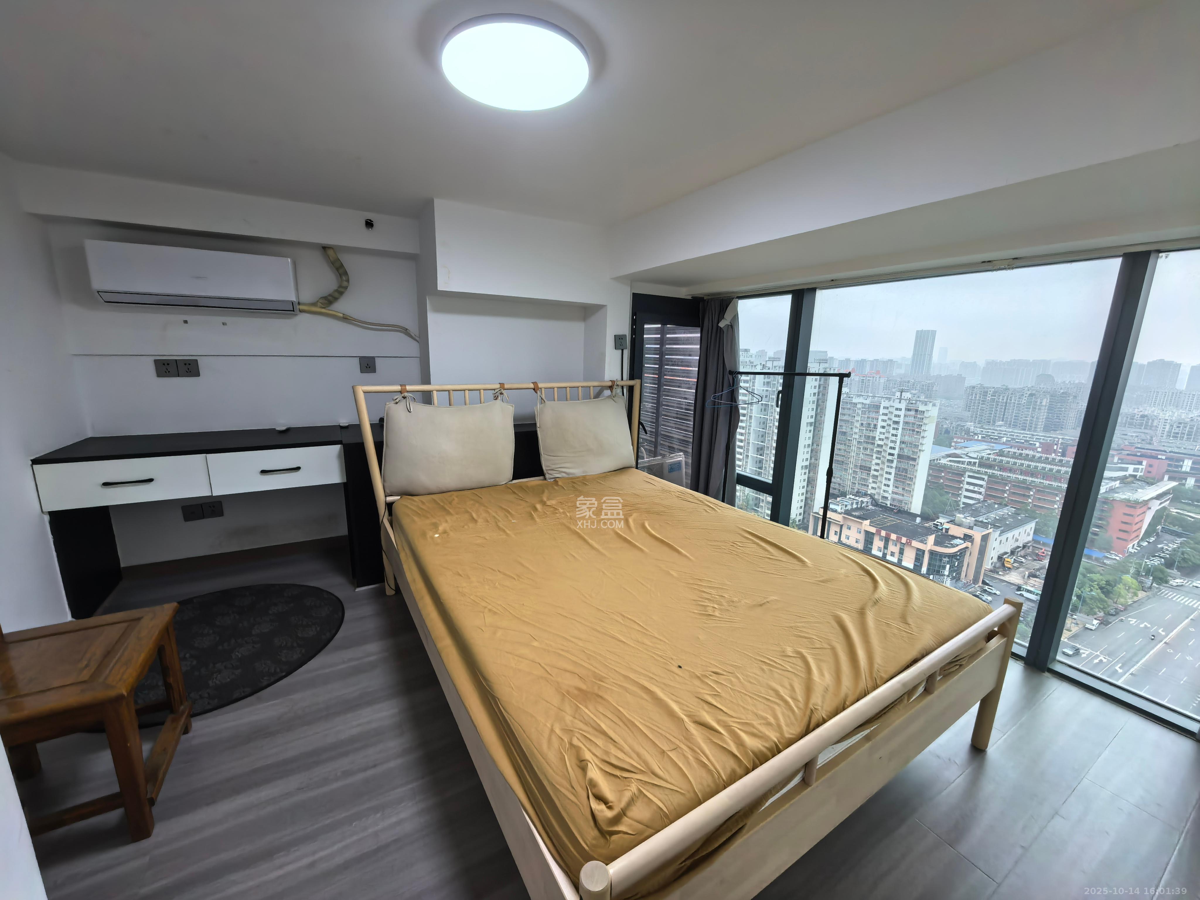 京武浪琴山三期(京武中心) 2室2厅1卫 2600.0元/月 京武浪琴山三期(京武中心) 2室2厅1卫 2600.0元/月室内图