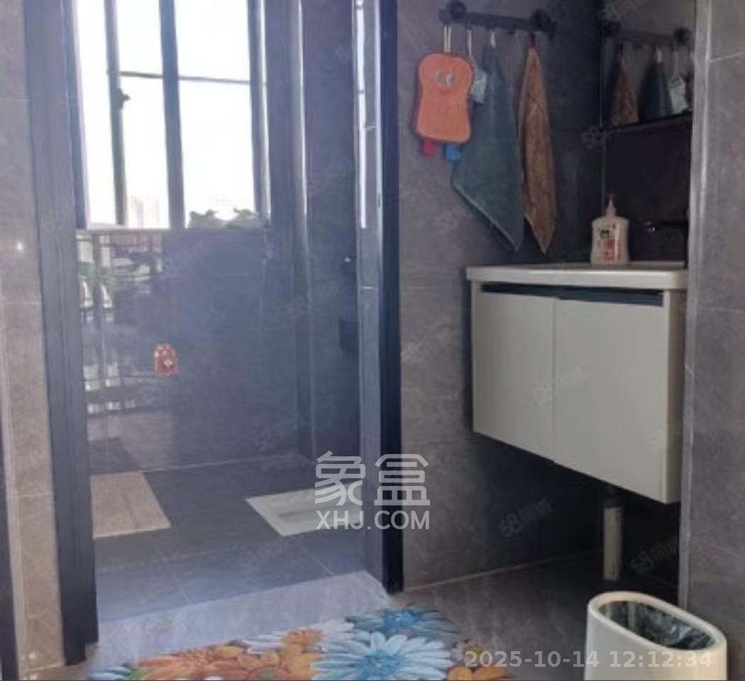 盛地尊域  4室2厅2卫    2500.0元/月 盛地尊域  4室2厅2卫    2500.0元/月室内图