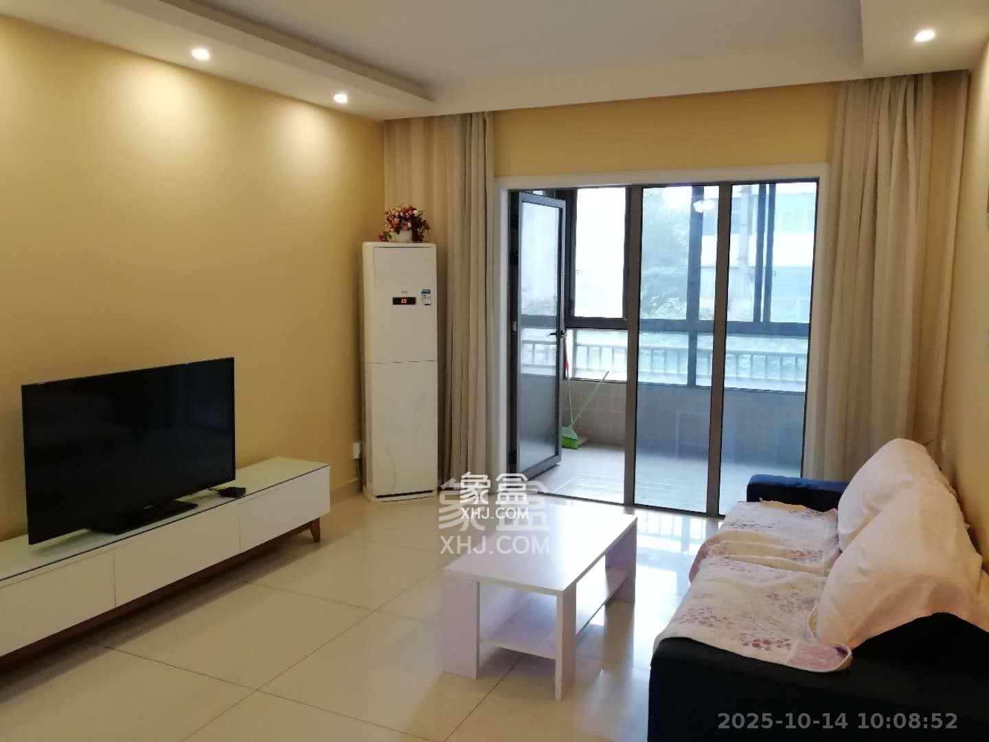 世茂铂翠湾二期  3室2厅1卫    2650.0元/月