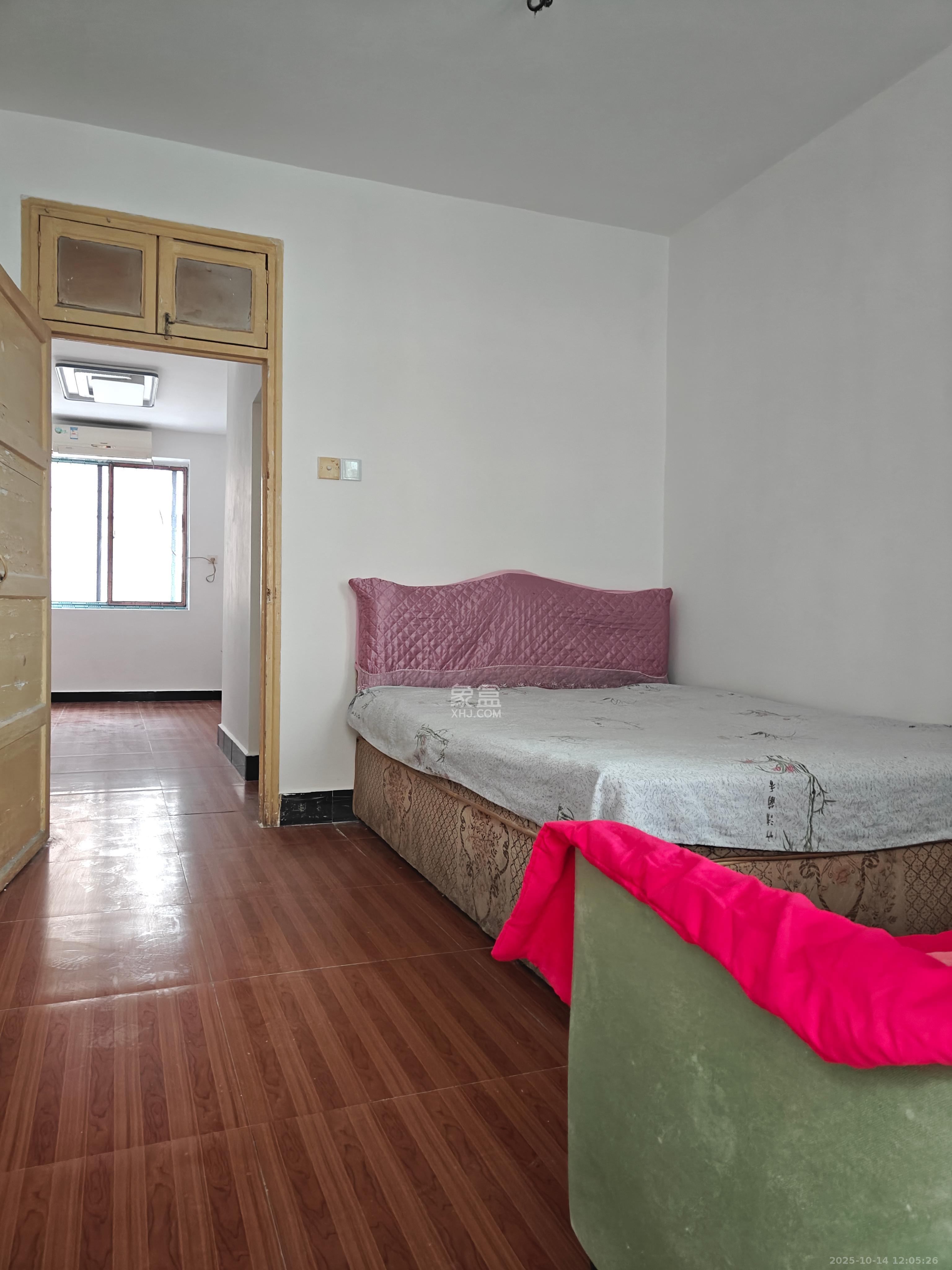 白沙公寓  1室1厅1卫    1000.0元/月室内图