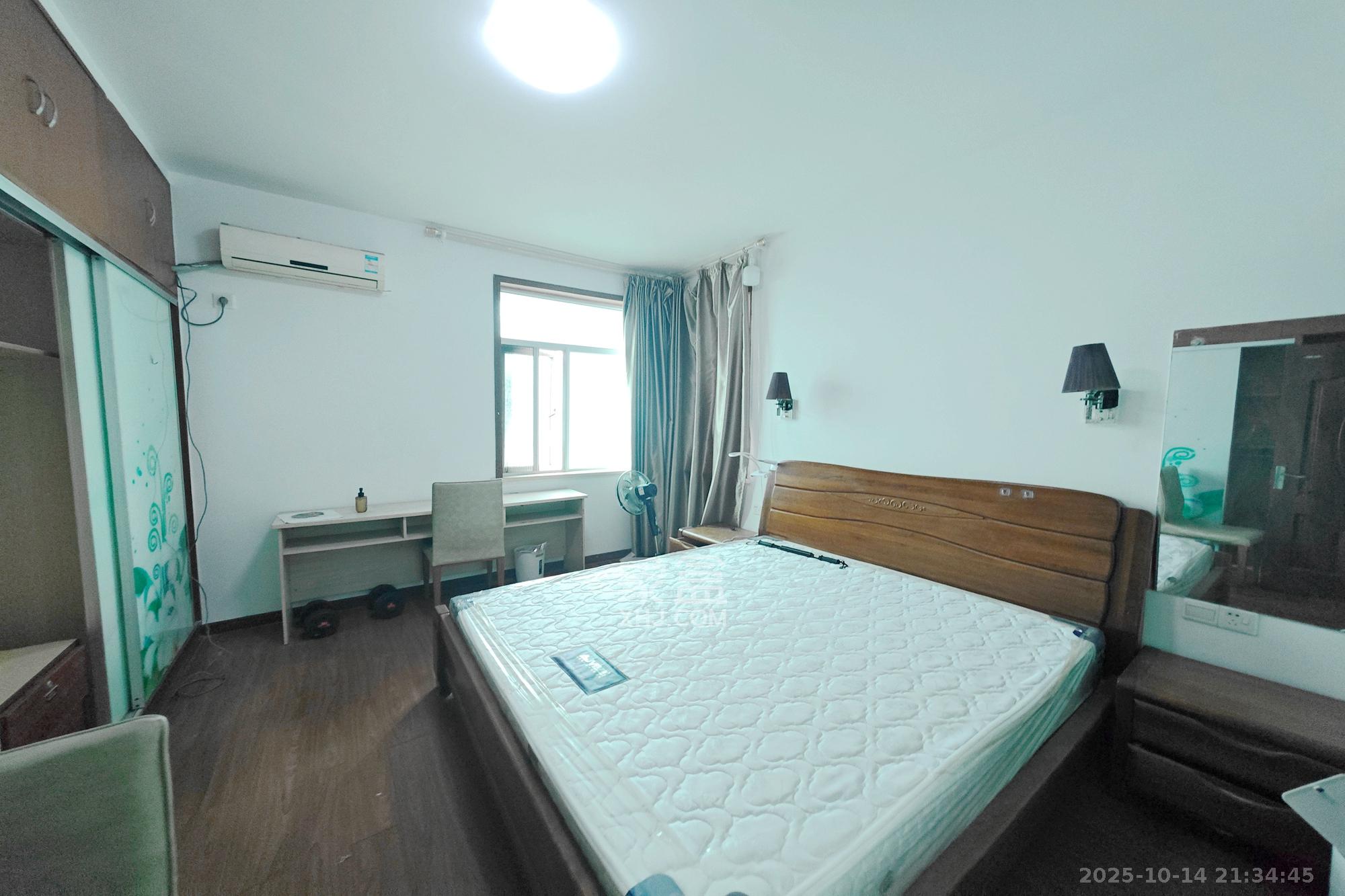 名都花园 3室2厅2卫 95.0万 名都花园 3室2厅2卫 95.0万卧室