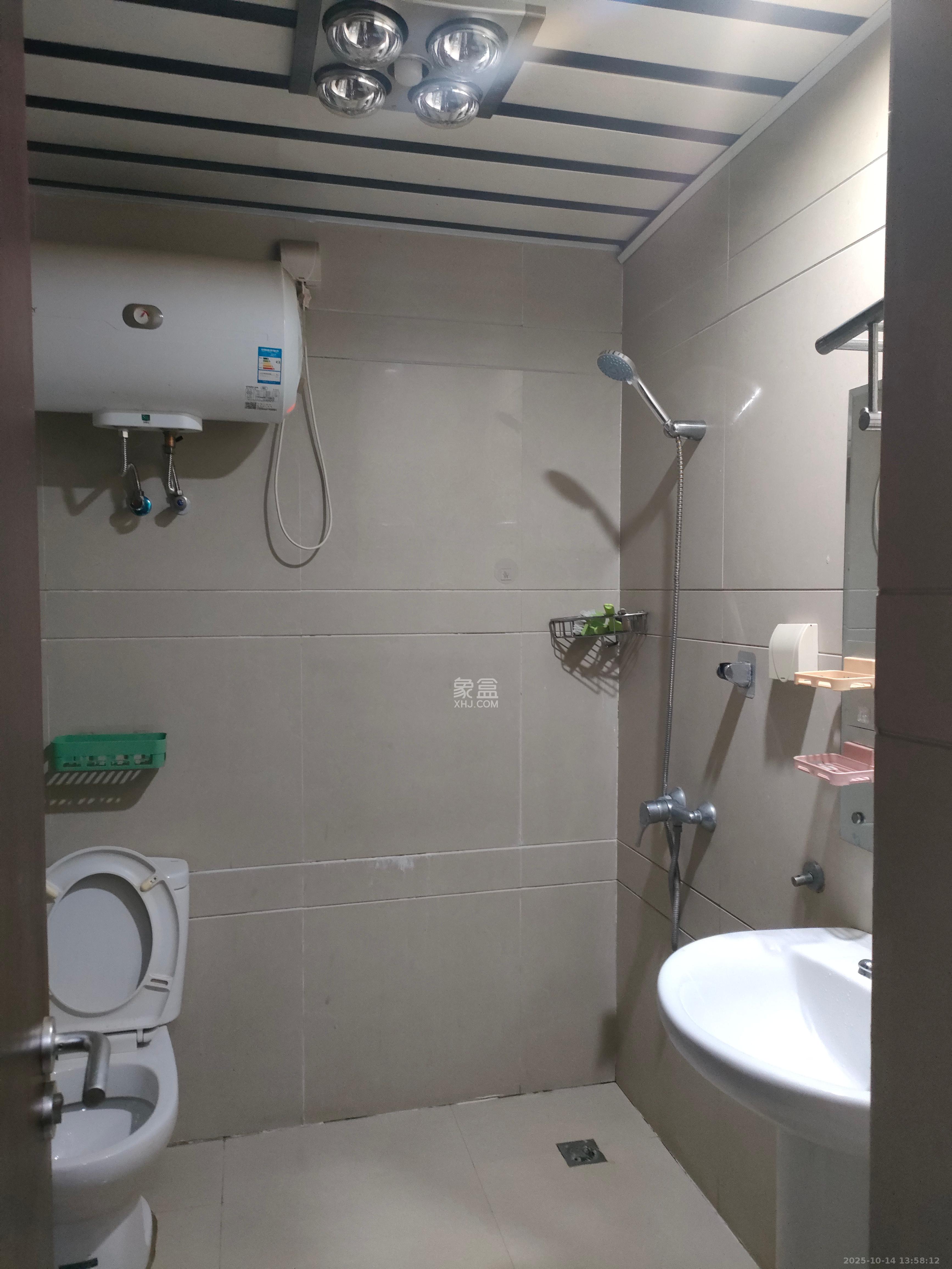 标志商务中心  1室0厅1卫    1200.0元/月 标志商务中心  1室0厅1卫    1200.0元/月室内图