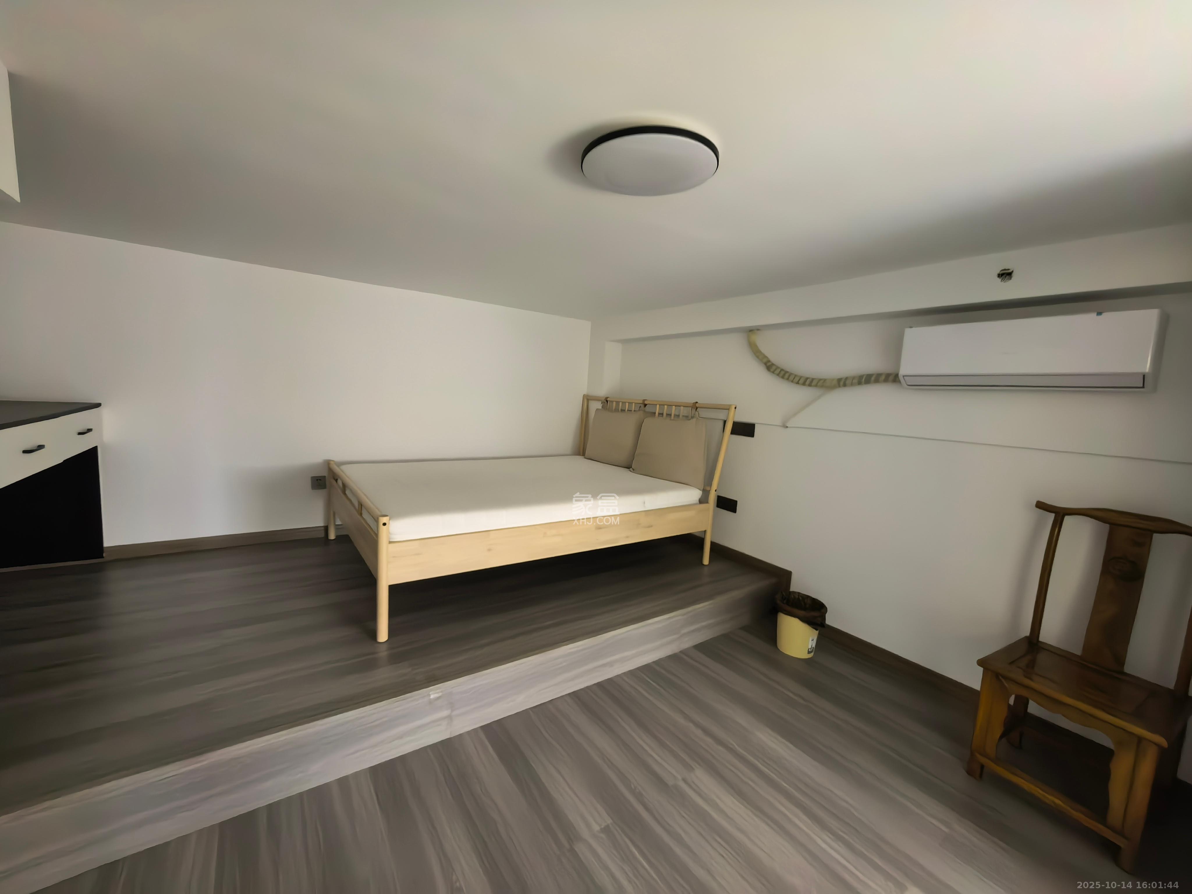 京武浪琴山三期(京武中心) 2室2厅1卫 2600.0元/月 京武浪琴山三期(京武中心) 2室2厅1卫 2600.0元/月室内图