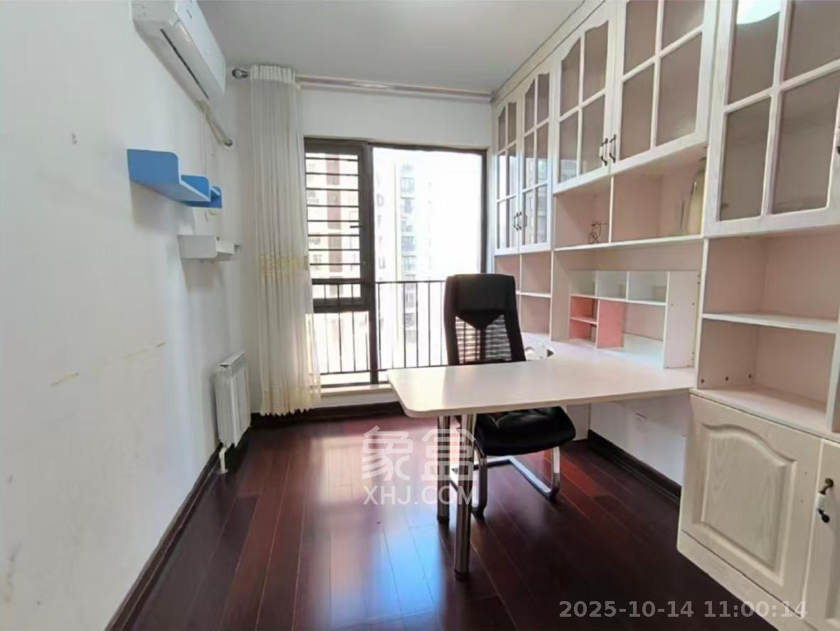 中海国际一期  4室2厅2卫    2300.0元/月 中海国际一期  4室2厅2卫    2300.0元/月室内图