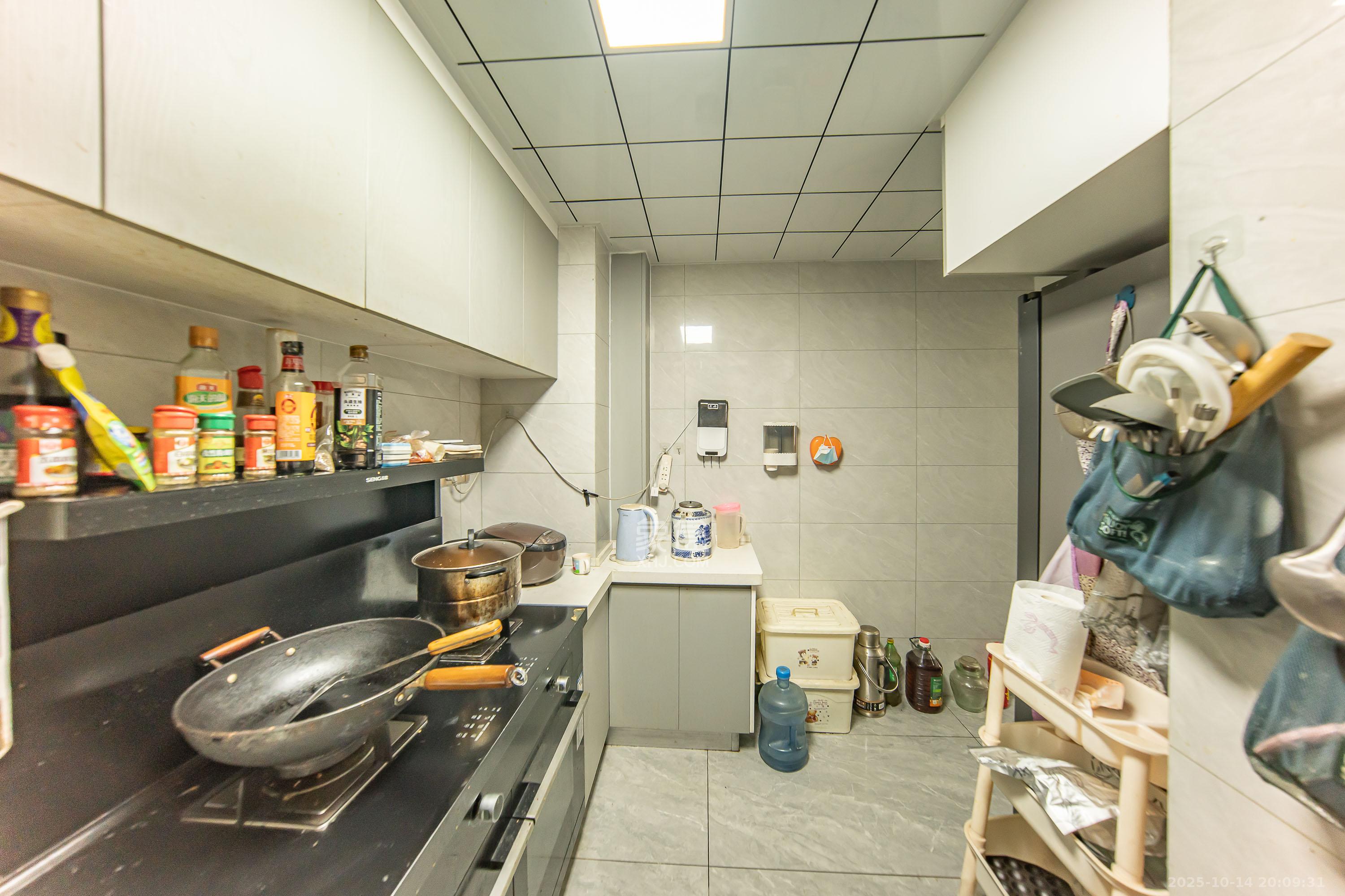 江山帝景雅典  1室0厅0卫    107.8万厨房