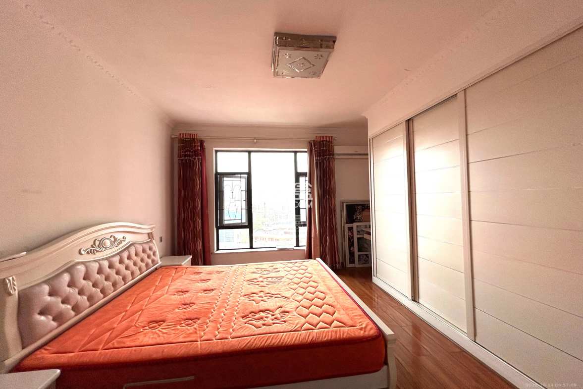 天元涉外景园B区 3室2厅1卫 2700.0元/月 天元涉外景园B区 3室2厅1卫 2700.0元/月室内图