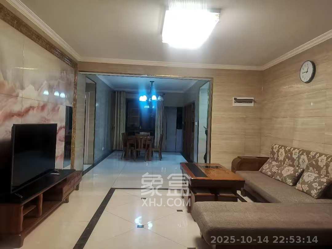 东驿竹园  4室2厅2卫    3500.0元/月室内图