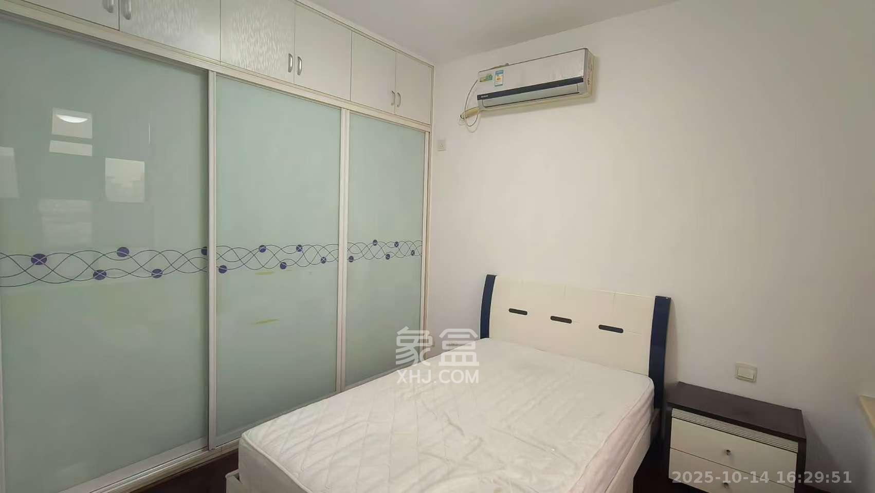 中江国际花城 2室2厅2卫 2600.0元/月 中江国际花城 2室2厅2卫 2600.0元/月室内图