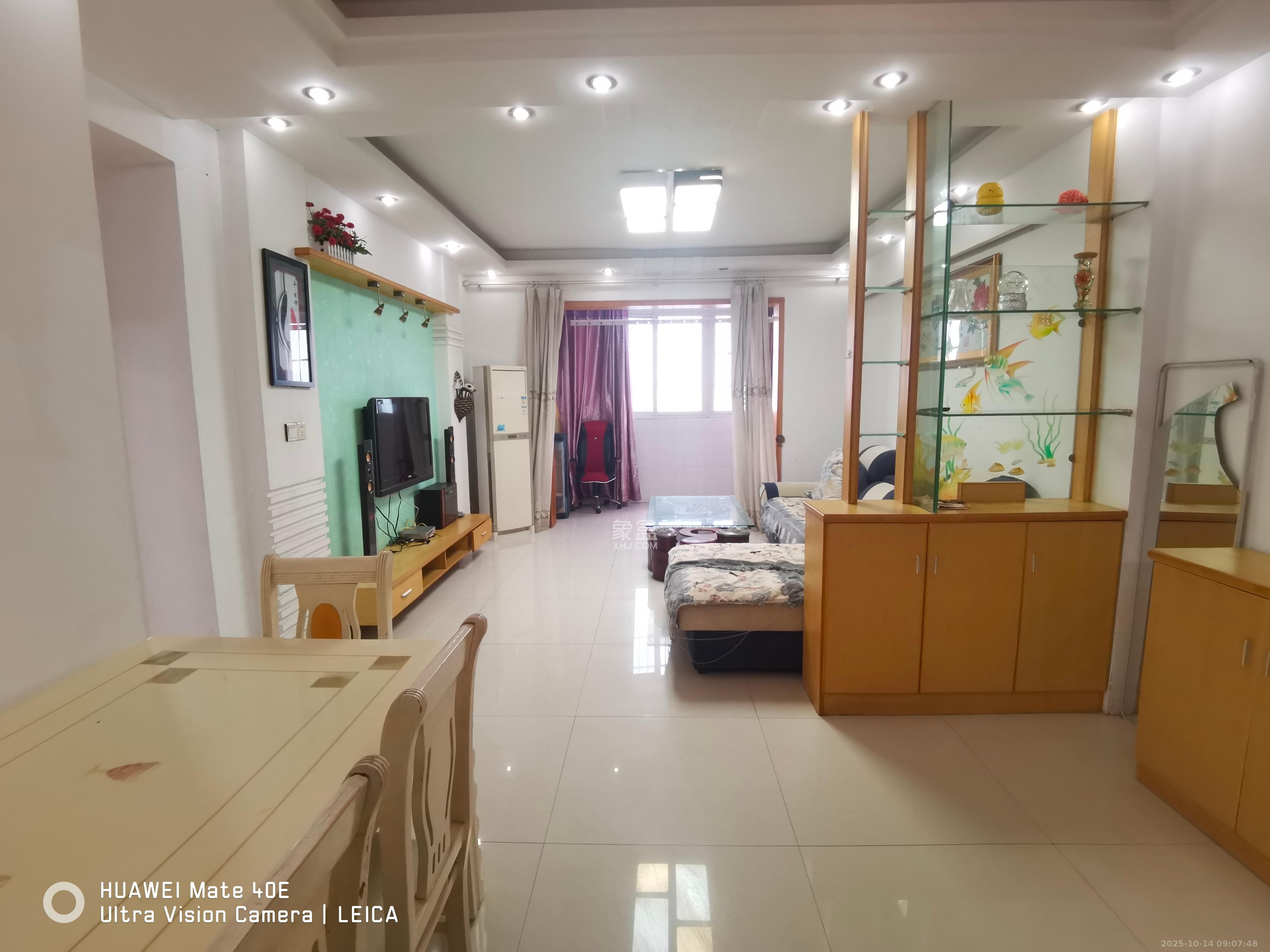 锦璨家园  2室2厅1卫    1400.0元/月 锦璨家园  2室2厅1卫    1400.0元/月室内图