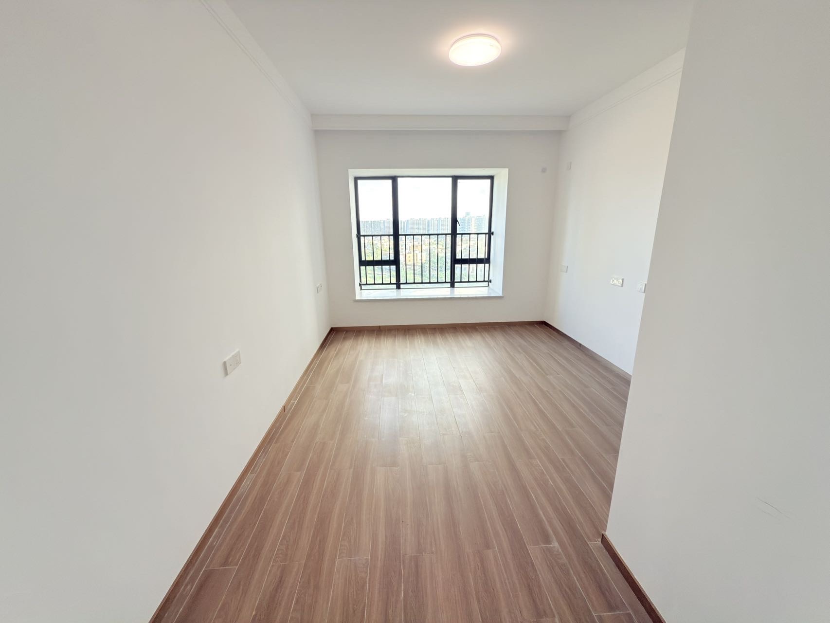 和风家园初心苑 3室2厅2卫 2000.0元/月 和风家园初心苑 3室2厅2卫 2000.0元/月室内图