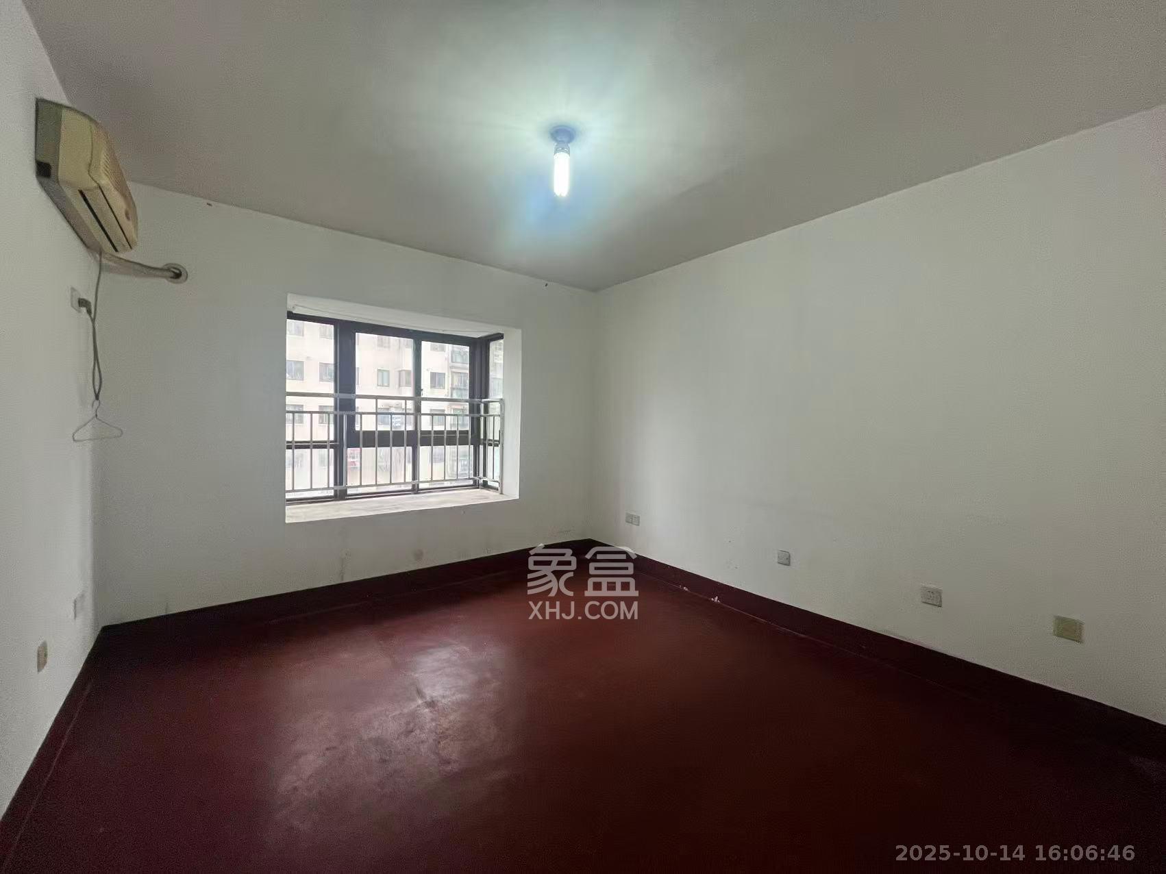 鑫天山水洲城 3室2厅2卫 1600.0元/月 鑫天山水洲城 3室2厅2卫 1600.0元/月室内图