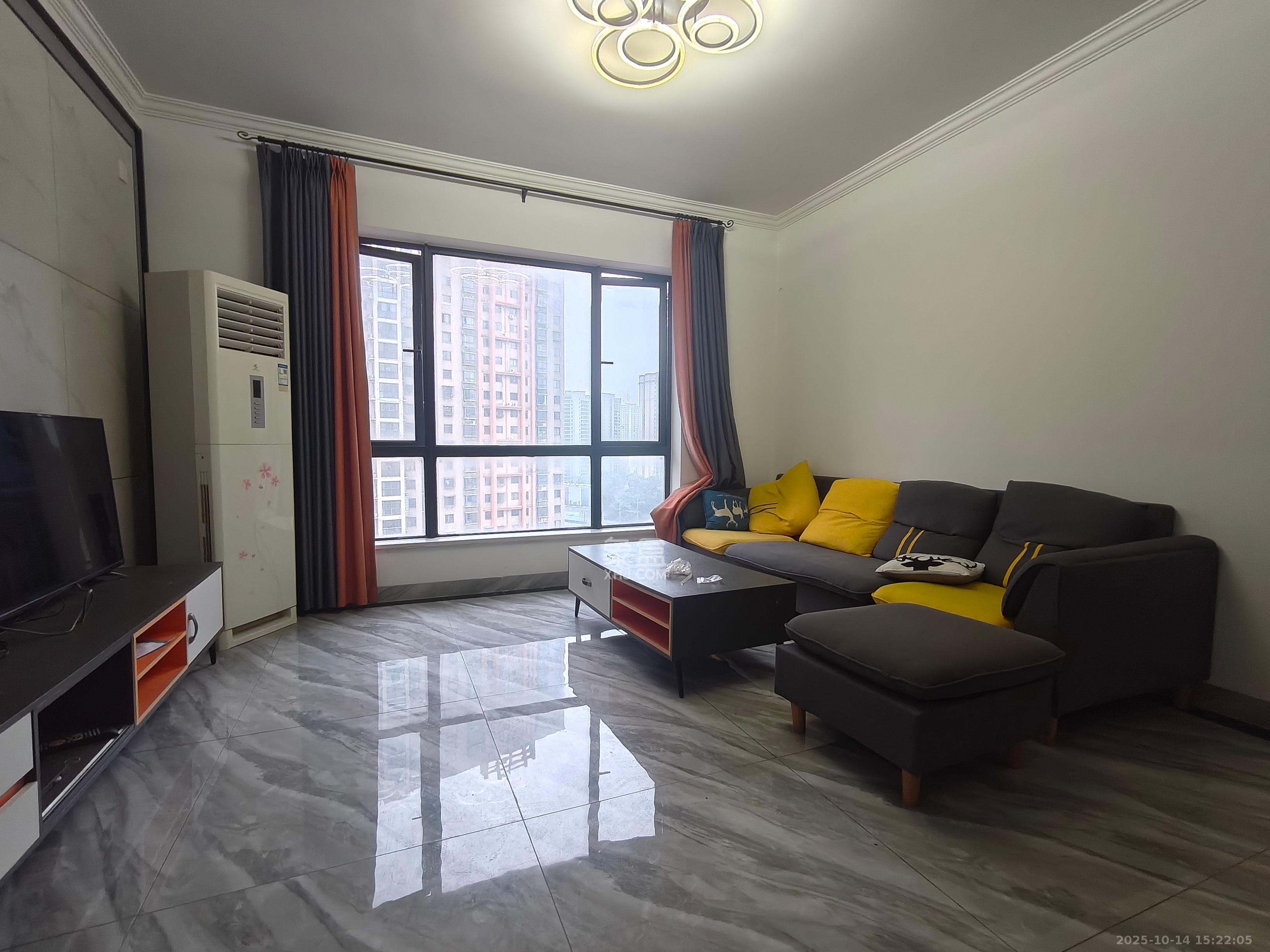 和庄  2室1厅1卫    2500.0元/月 和庄  2室1厅1卫    2500.0元/月