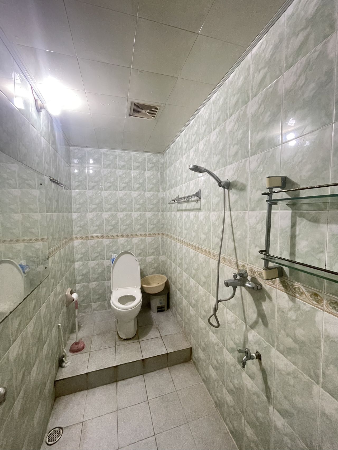 国贸大院  3室1厅1卫    1800.0元/月室内图