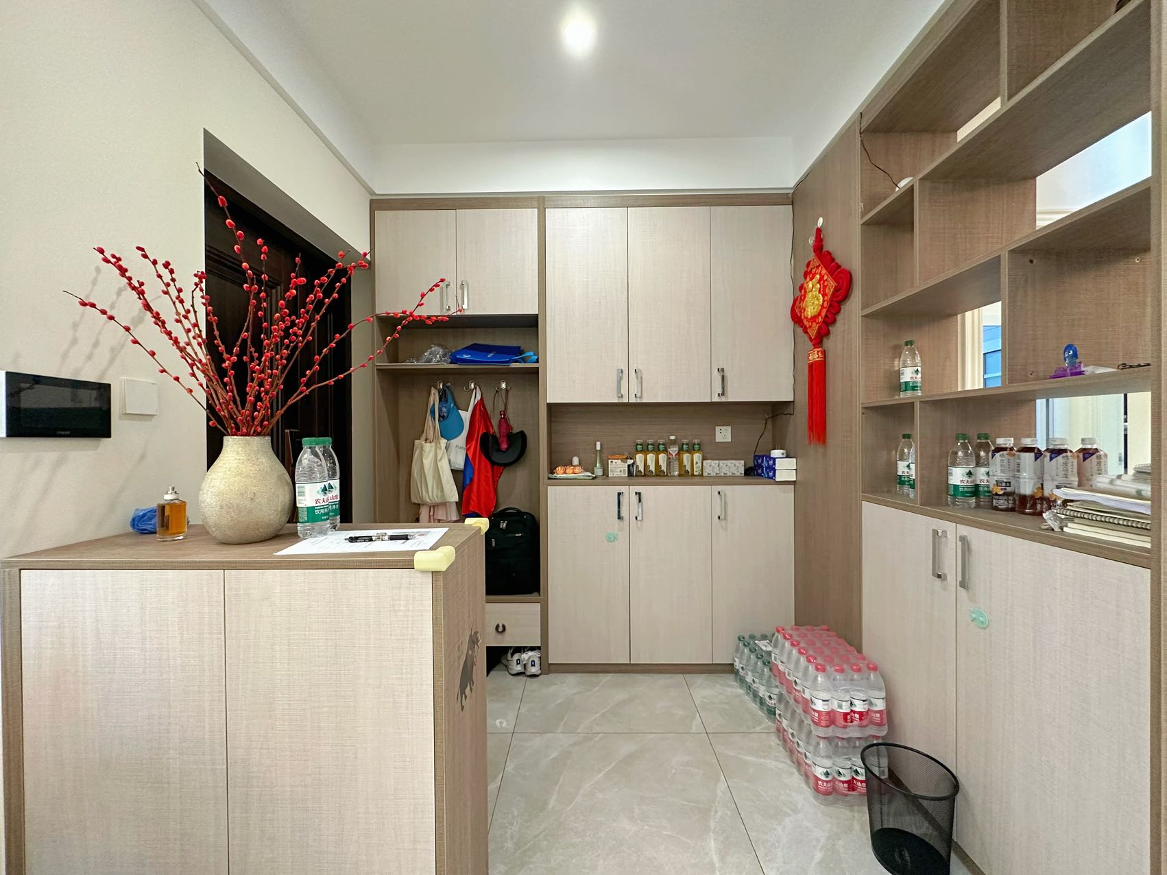 海航豪庭南苑  3室2厅2卫    6000.0元/月室内图