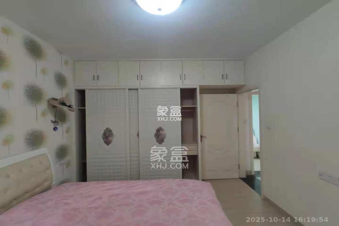 保利麓谷林语C区  3室2厅1卫    2600.0元/月 保利麓谷林语C区  3室2厅1卫    2600.0元/月室内图