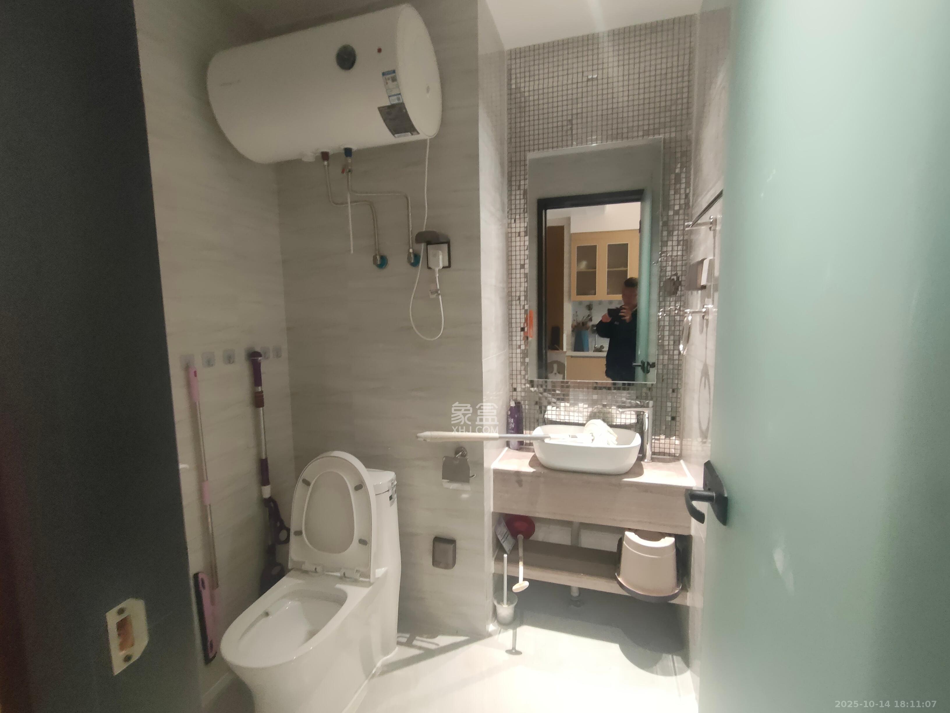 恒大珺悦府  1室1厅1卫    2000.0元/月室内图