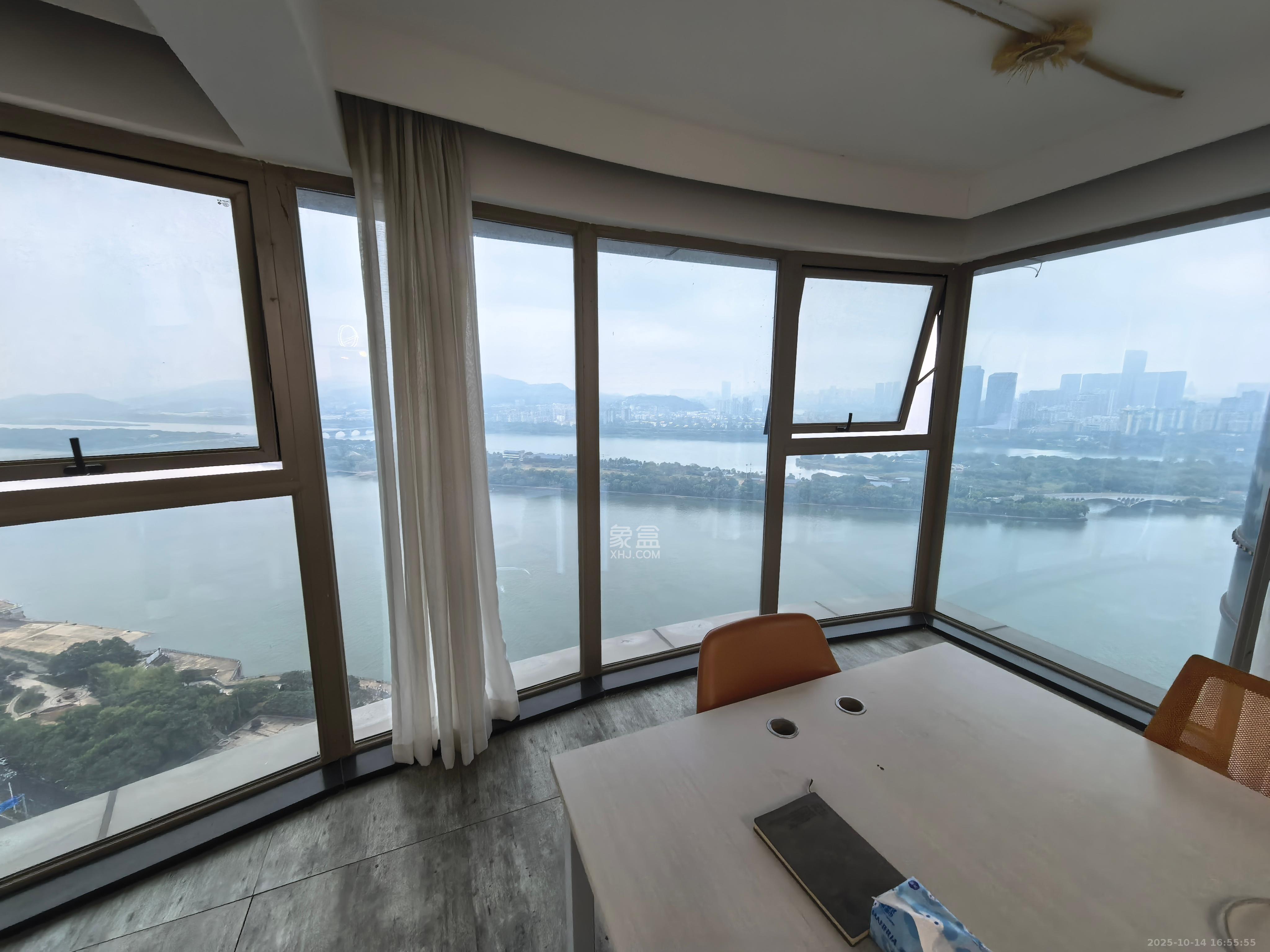 潮宗御苑  3室2厅1卫    6200.0元/月室内图