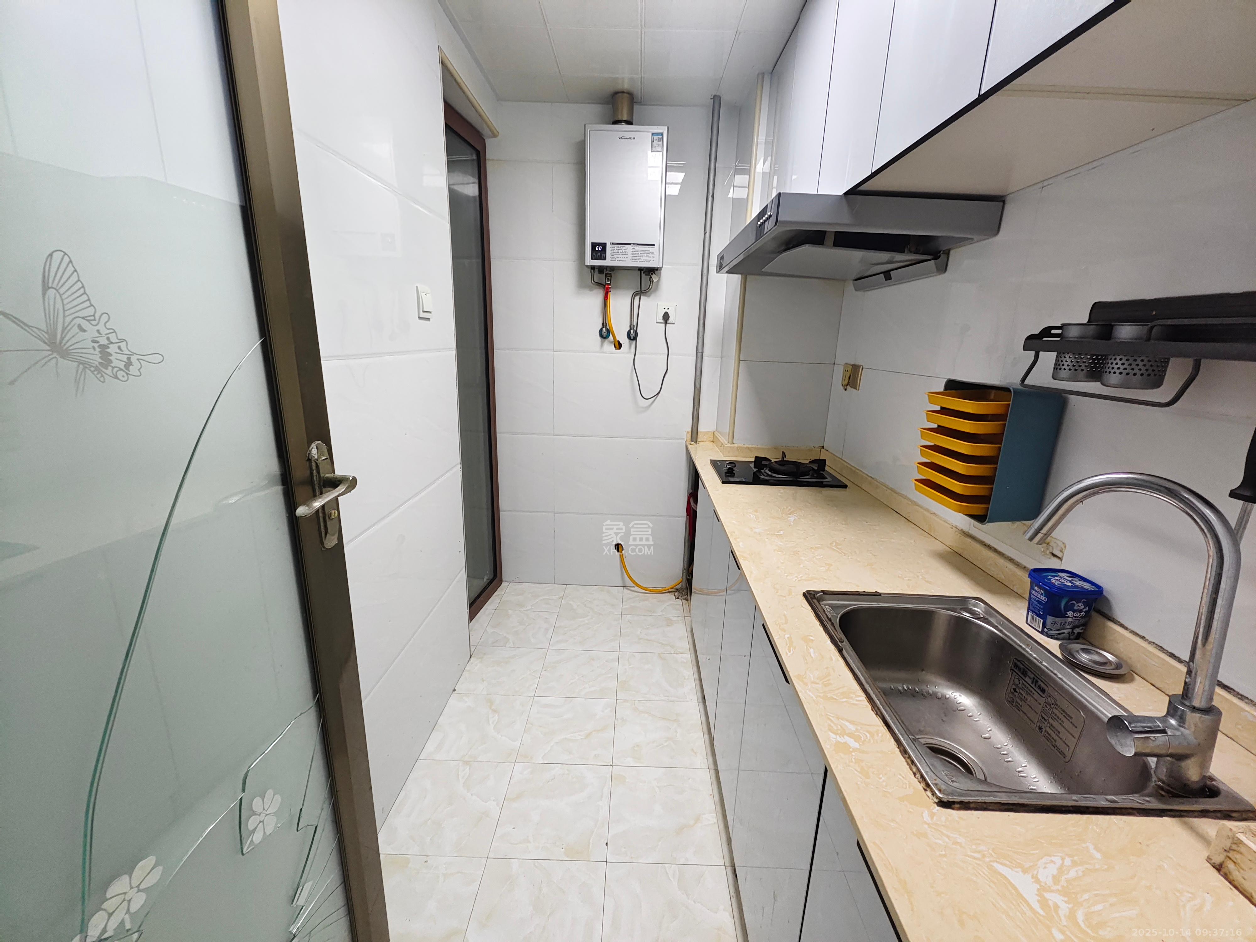 金房奥斯卡  1室1厅1卫    1400.0元/月 金房奥斯卡  1室1厅1卫    1400.0元/月室内图