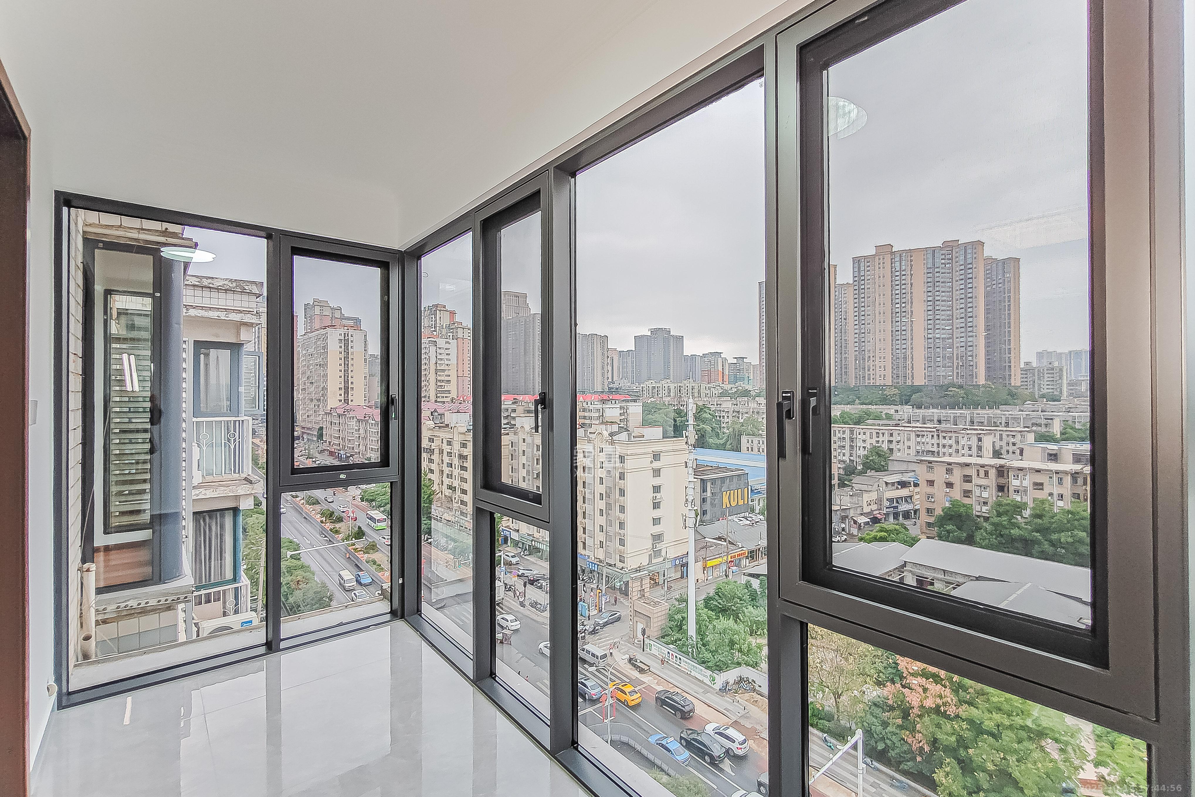 永宏佳园 3室2厅1卫 103.0万 永宏佳园 3室2厅1卫 103.0万阳台