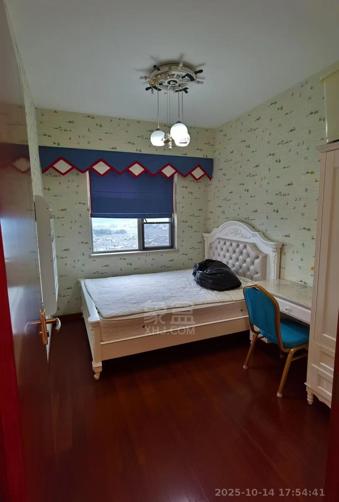 晋合湘水湾一期  2室2厅2卫    2200.0元/月室内图