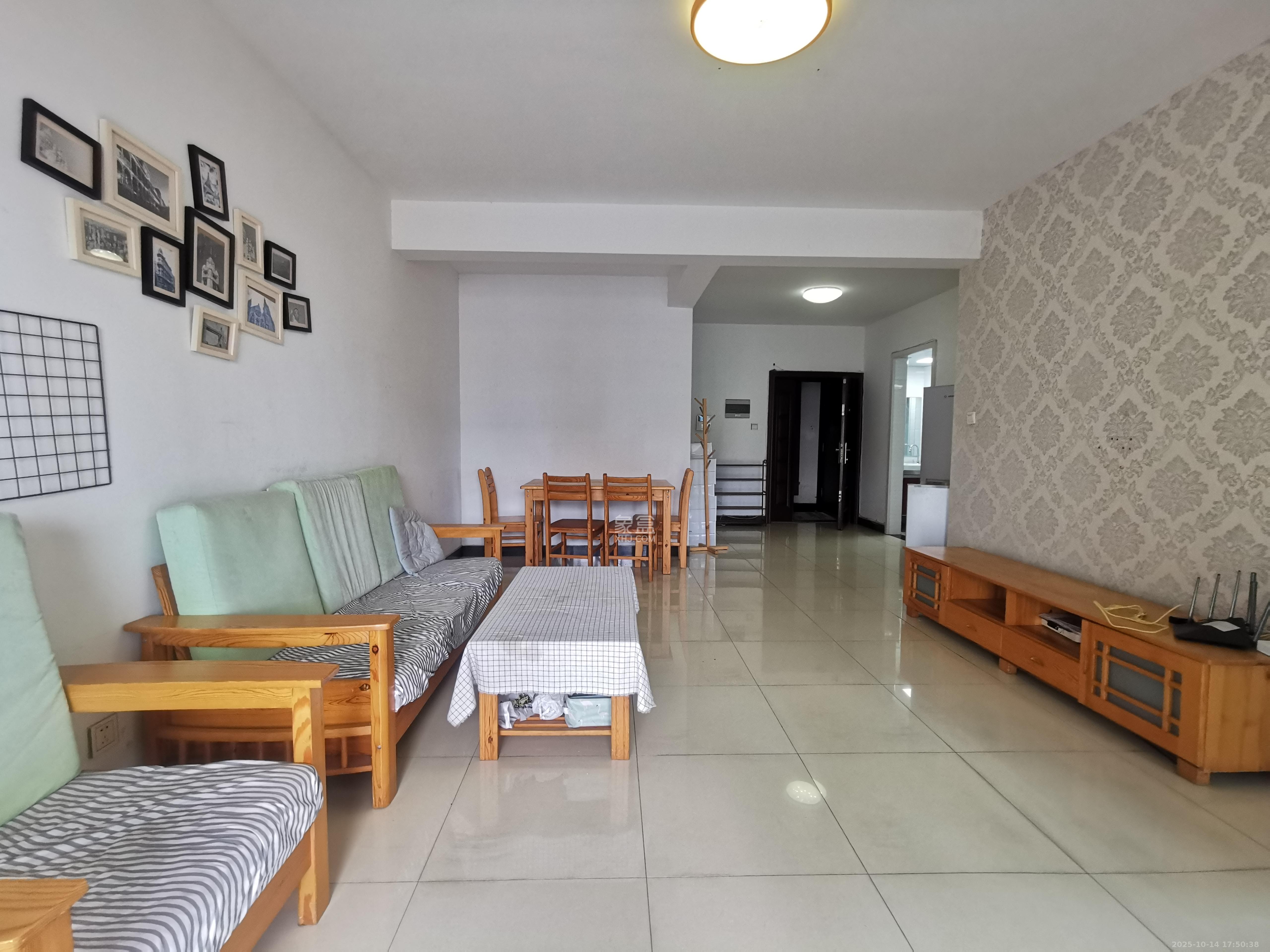 湘府9号  2室1厅1卫    1800.0元/月 湘府9号  2室1厅1卫    1800.0元/月室内图