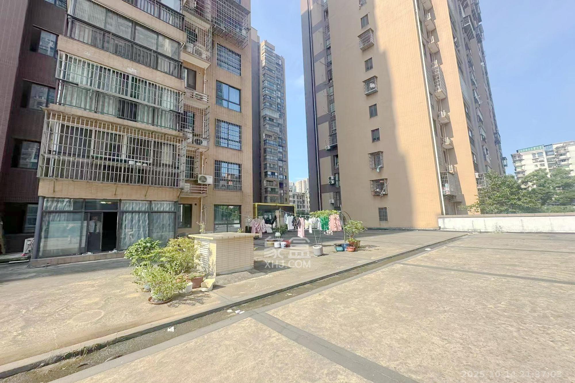 芒果天地(芒果雅苑)  2室2厅1卫    92.0万其他