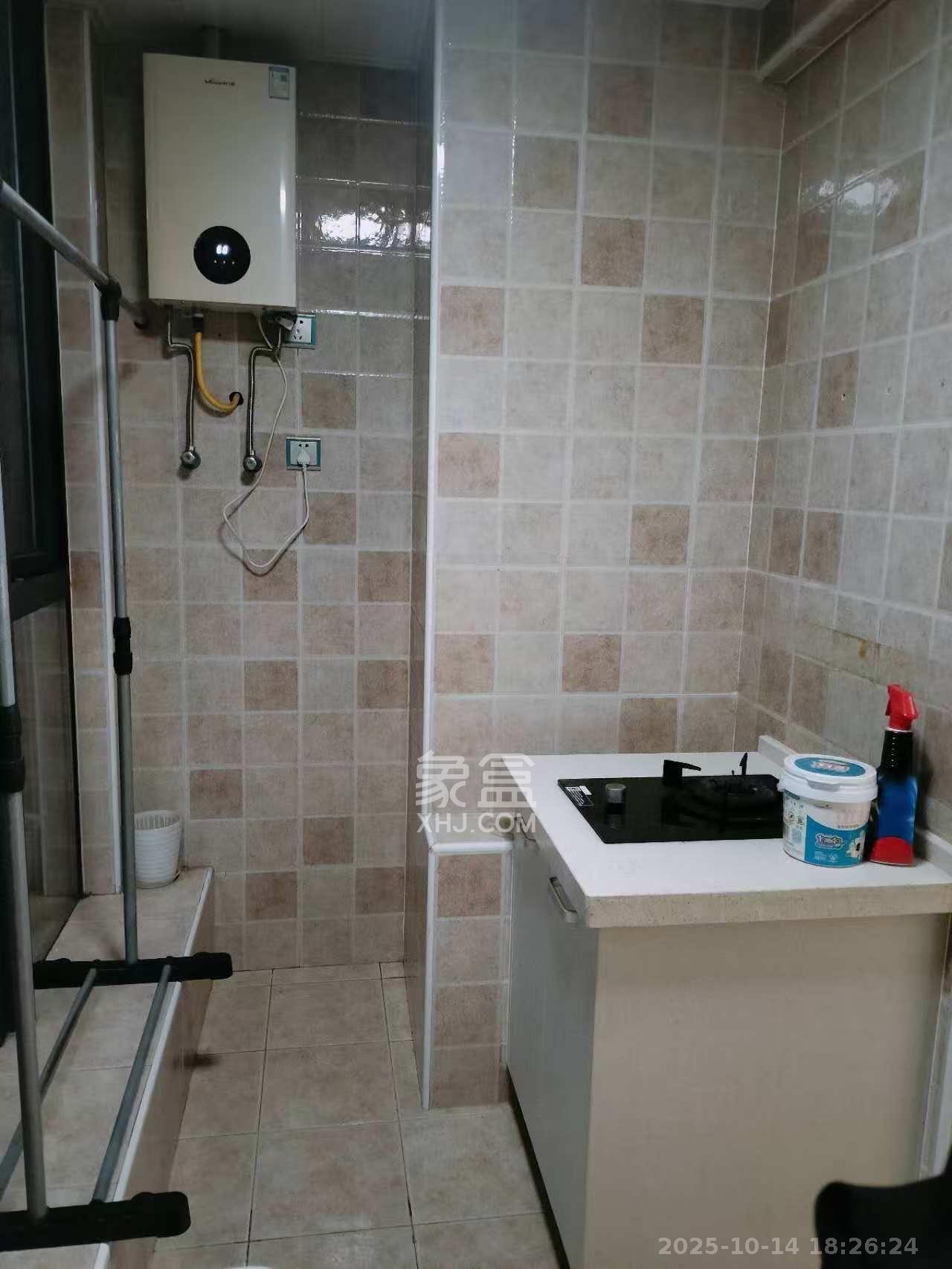 丰园城（鄱阳小区二期）  1室1厅1卫    1200.0元/月室内图