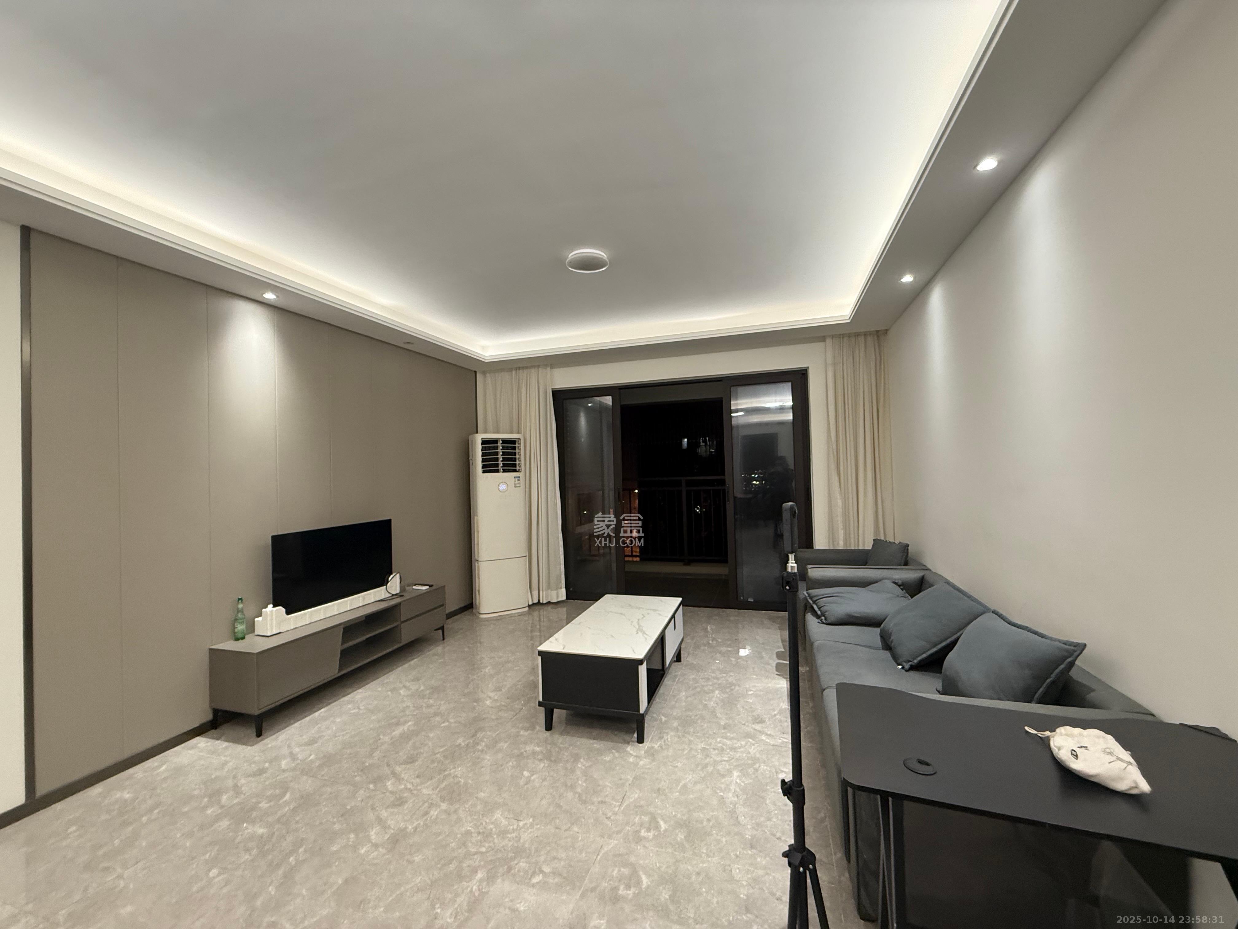 招商华发依云曦城  4室2厅2卫    2680.0元/月 招商华发依云曦城  4室2厅2卫    2680.0元/月室内图