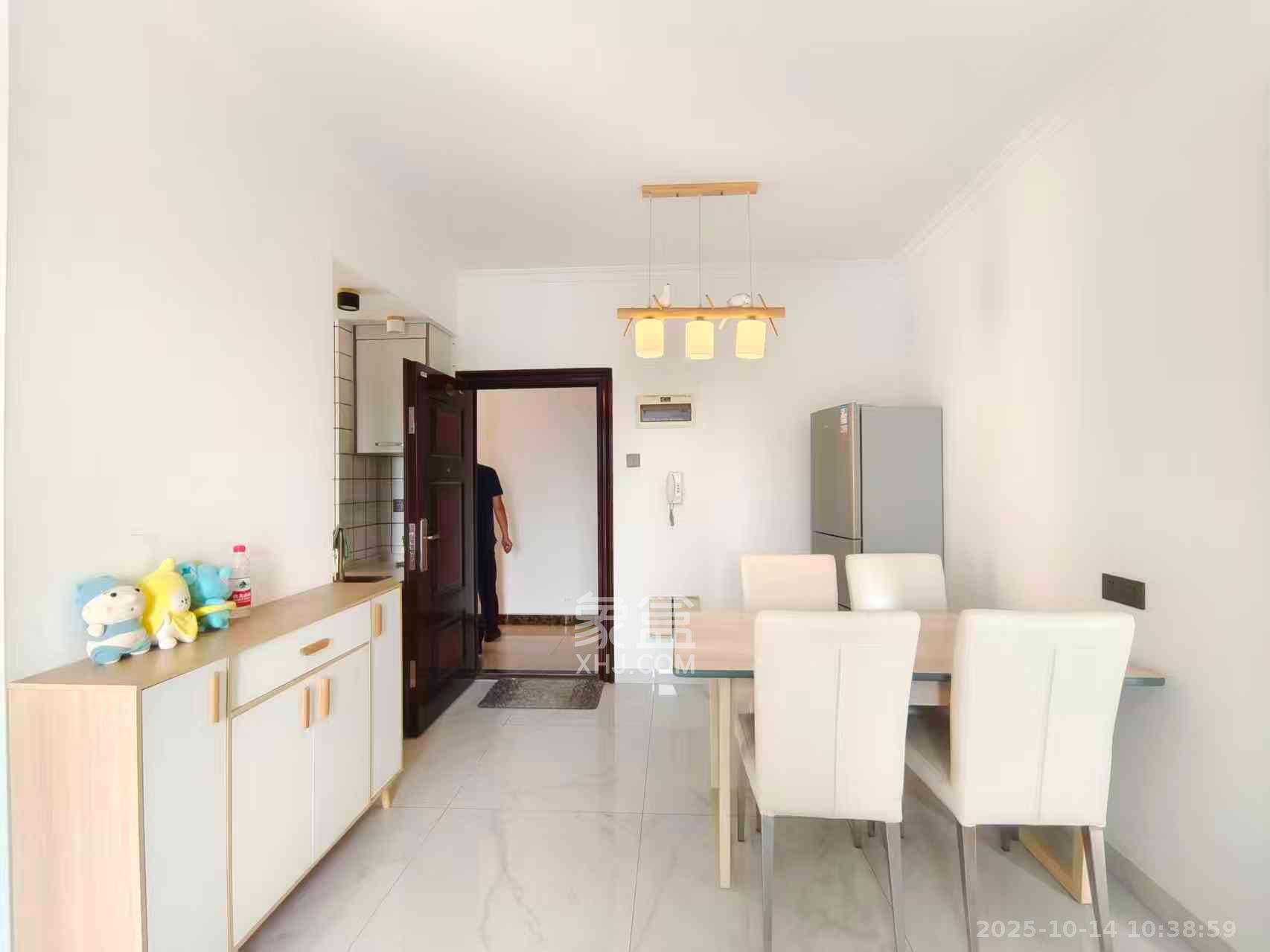 叠彩兰亭  3室2厅1卫    2500.0元/月 叠彩兰亭  3室2厅1卫    2500.0元/月室内图