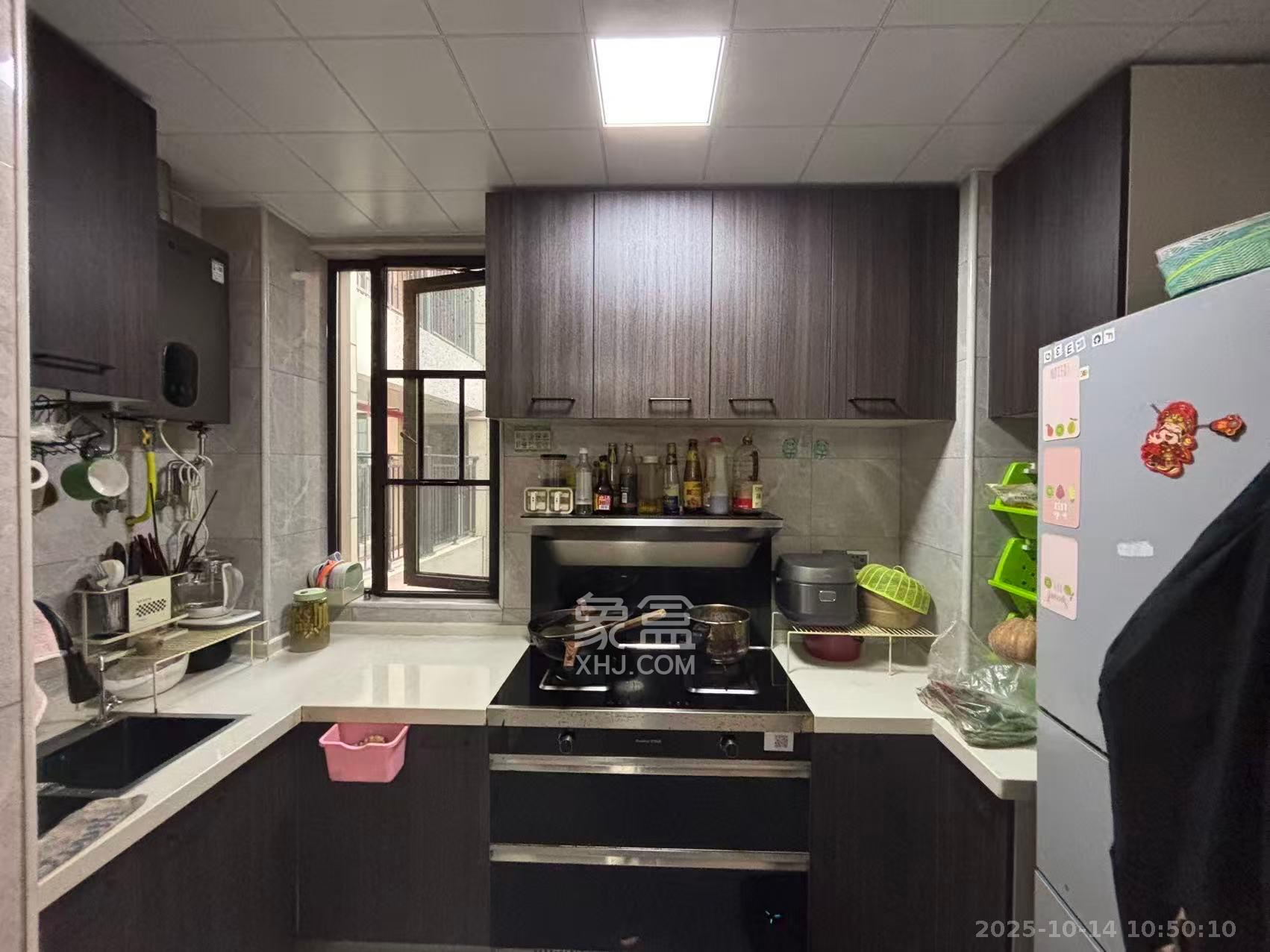 青竹湖曦园  3室0厅0卫    2500.0元/月 青竹湖曦园  3室0厅0卫    2500.0元/月室内图