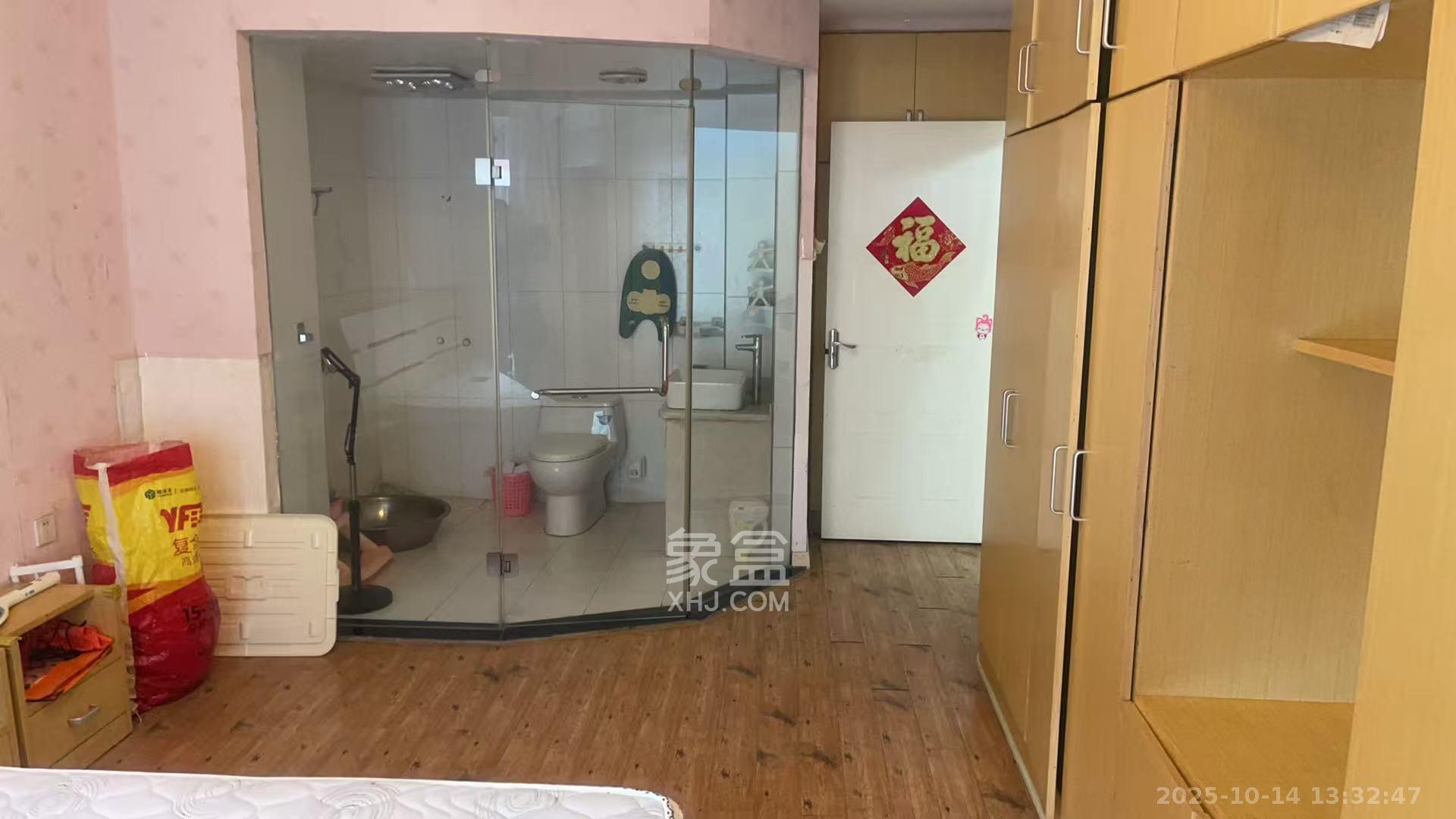 柠檬丽都 3室2厅1卫 2400.0元/月 柠檬丽都 3室2厅1卫 2400.0元/月室内图