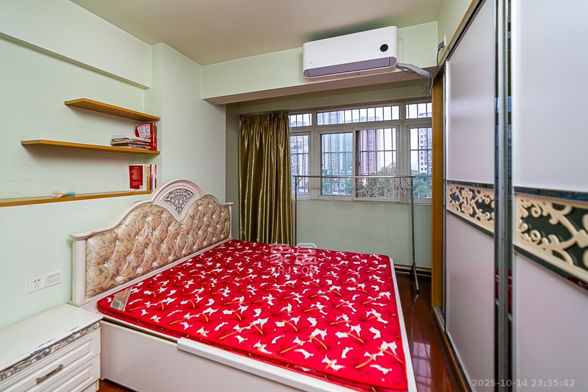 金碧文华 1室1厅1卫 38.0万 金碧文华 1室1厅1卫 38.0万卧室