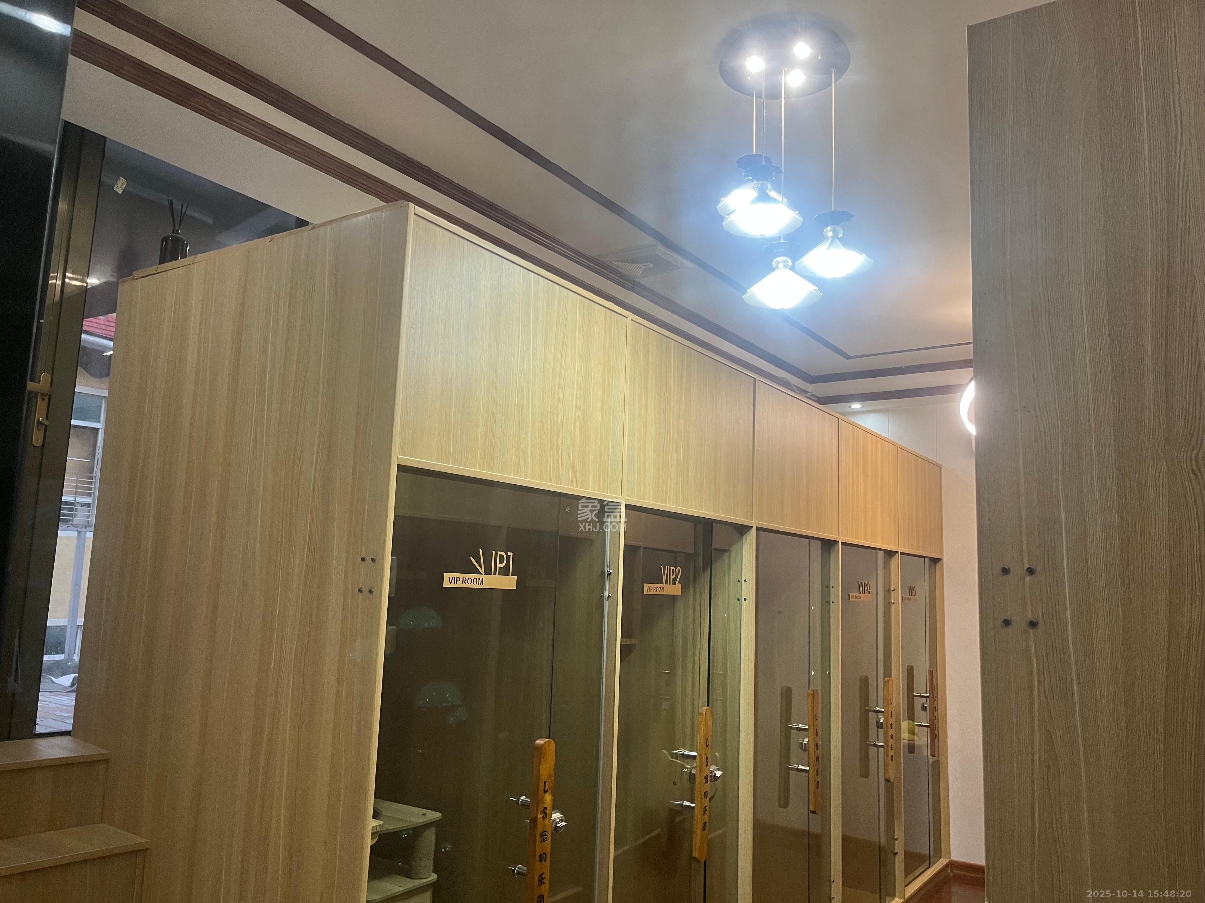 御景龙城 10室4厅4卫 13000.0元/月 御景龙城 10室4厅4卫 13000.0元/月室内图