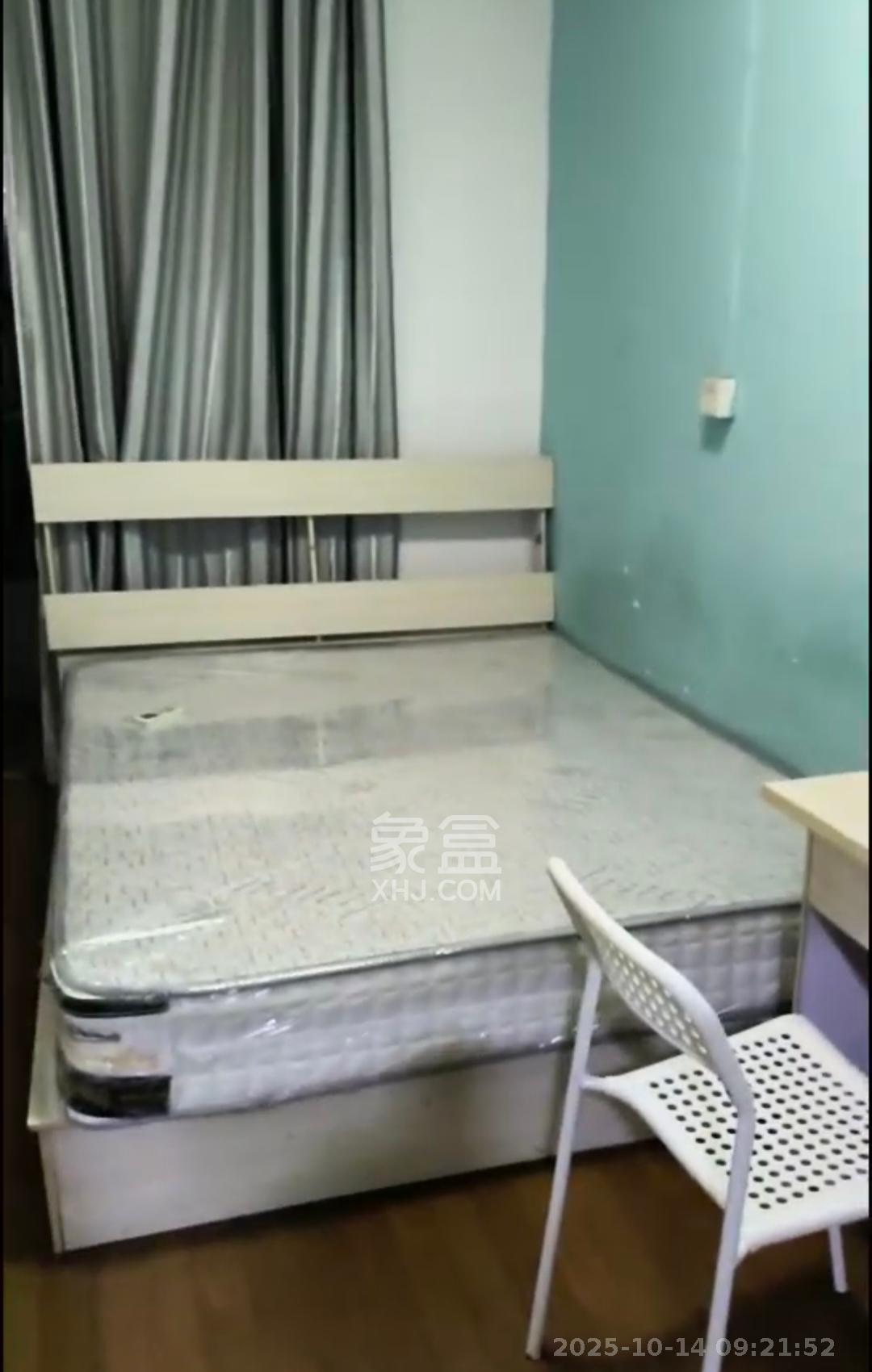 阳光100一期、四五期  1室1厅1卫    1000.0元/月 阳光100一期、四五期  1室1厅1卫    1000.0元/月