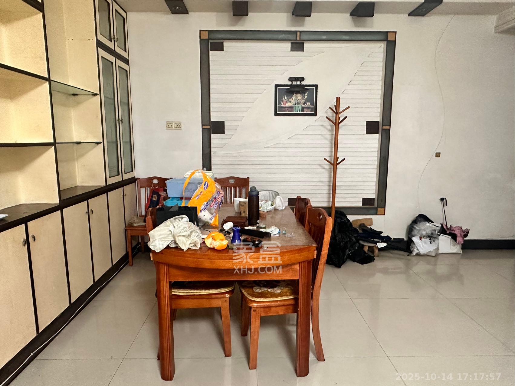 富兴金地大厦 3室2厅2卫 3000.0元/月 富兴金地大厦 3室2厅2卫 3000.0元/月室内图